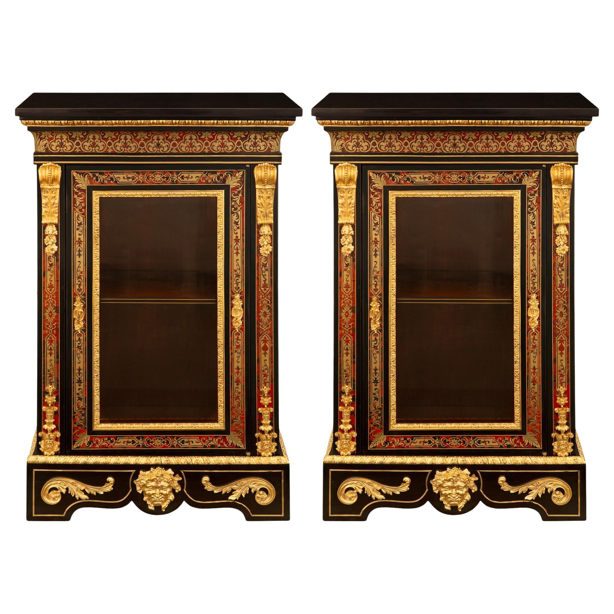 Paire de vitrines de cabinet Boulle d'époque Napoléon III du 19ème siècle français