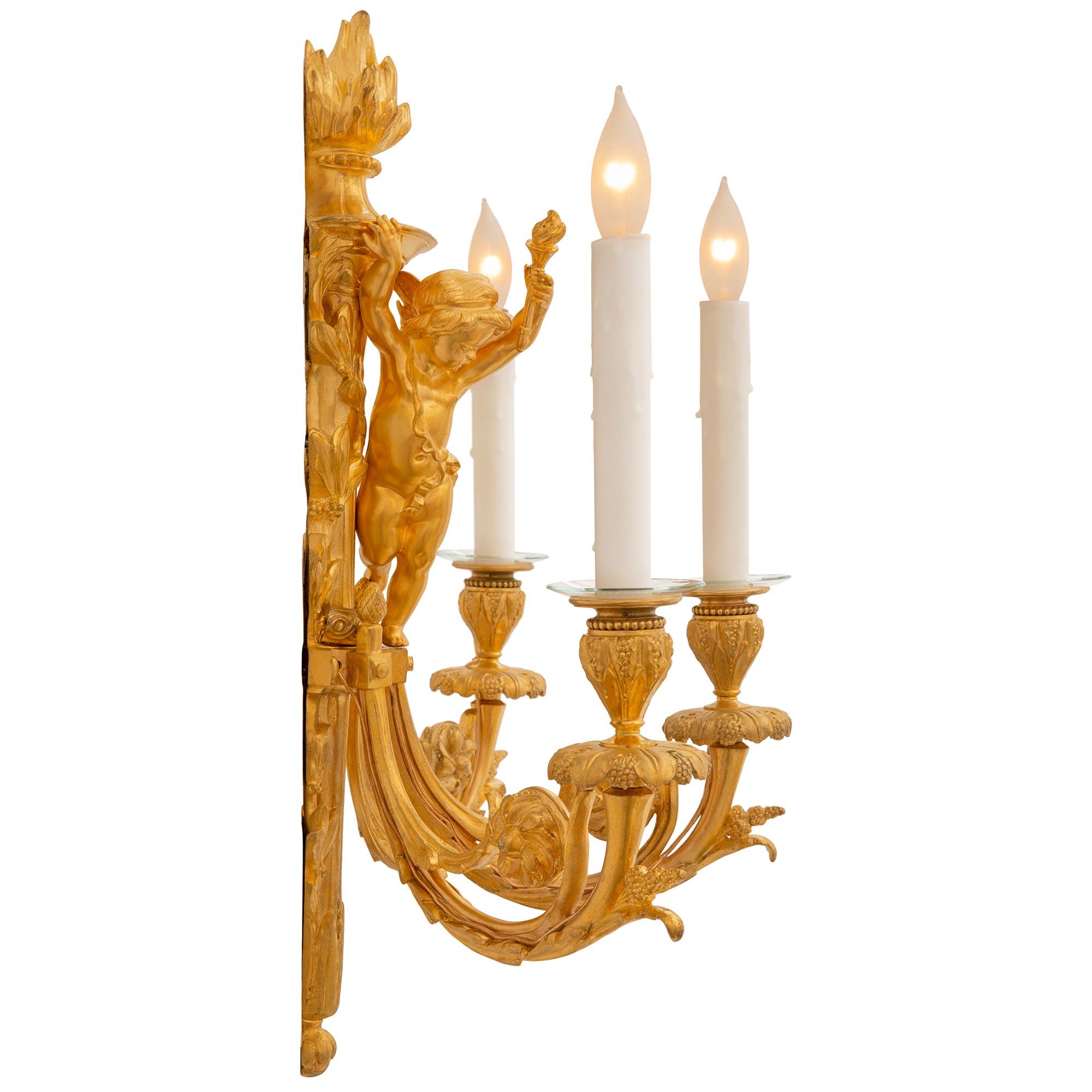 pair of French 19th century Neo-Classical st. Ormolu sconces In Good Condition For Sale In West Palm Beach, FL