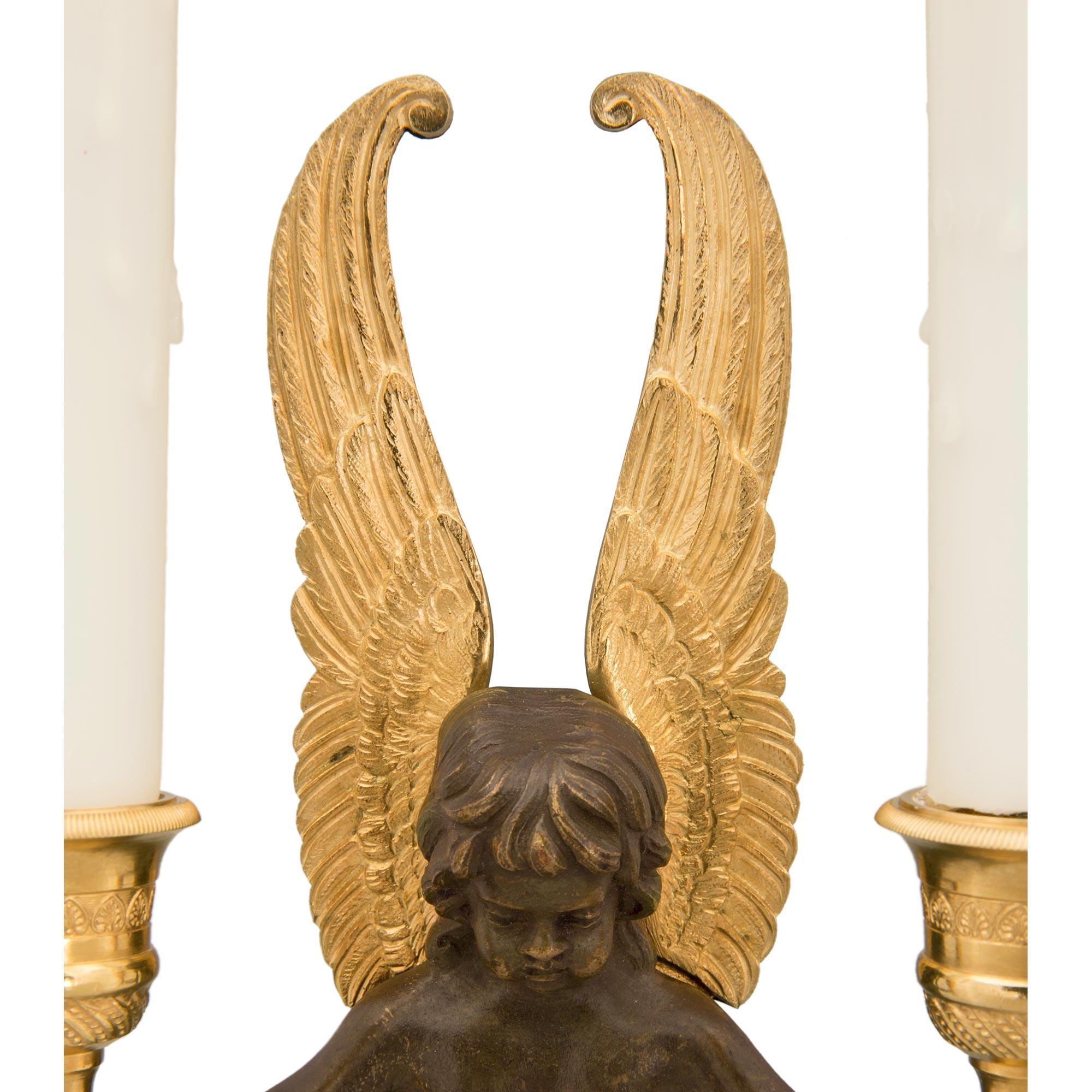 Francese Coppia di sconsigliere neoclassiche francesi del XIX secolo in bronzo e ormoluzzo in vendita