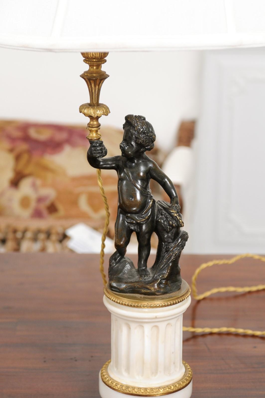 Pair of French 19th Century Neoclassical Style Marble and Bronze Putti Lamps For Sale 3
