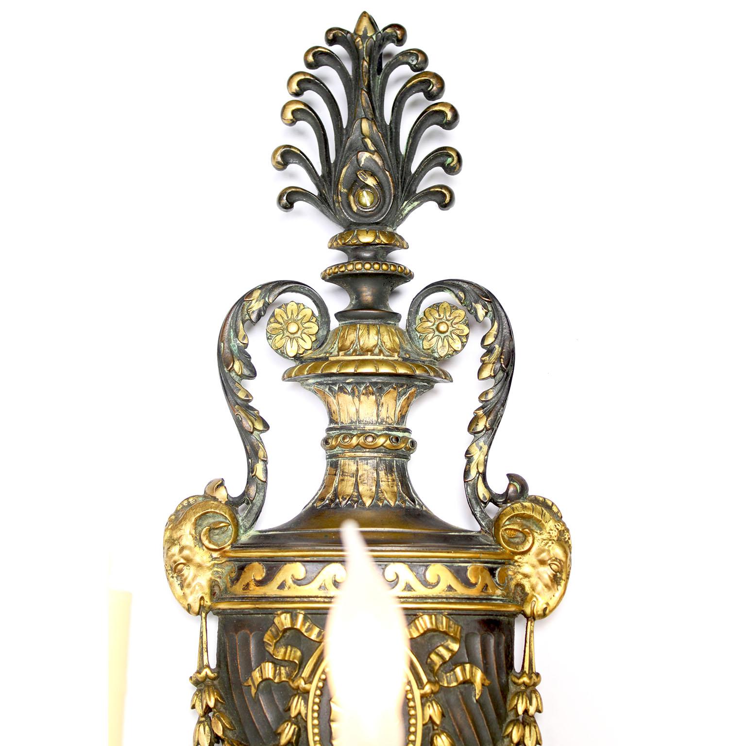 Pr. French 19th Century Empire Neoclassical Style Parcel-Gilt Bronze Wall Lights For Sale 6