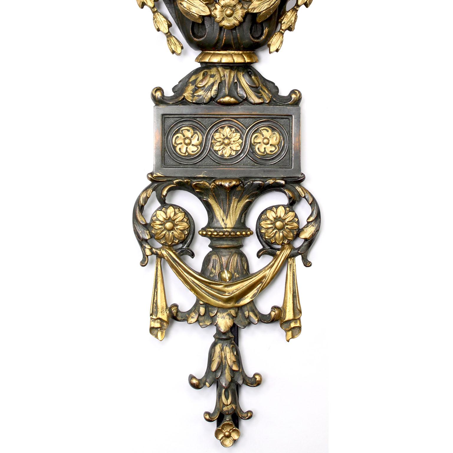 Pr. French 19th Century Empire Neoclassical Style Parcel-Gilt Bronze Wall Lights For Sale 8
