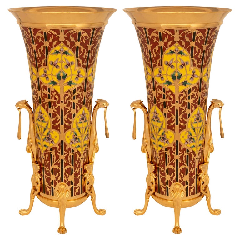 Paire De Vases Soliflores Cornets à Pied Métal - Très Bon état, Prix Pour La Paire