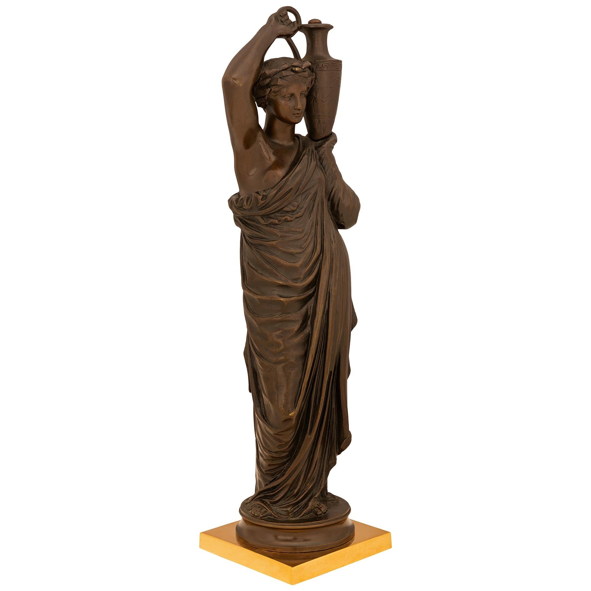 Francese Coppia di statue firmate in bronzo patinato del XIX secolo francese in vendita