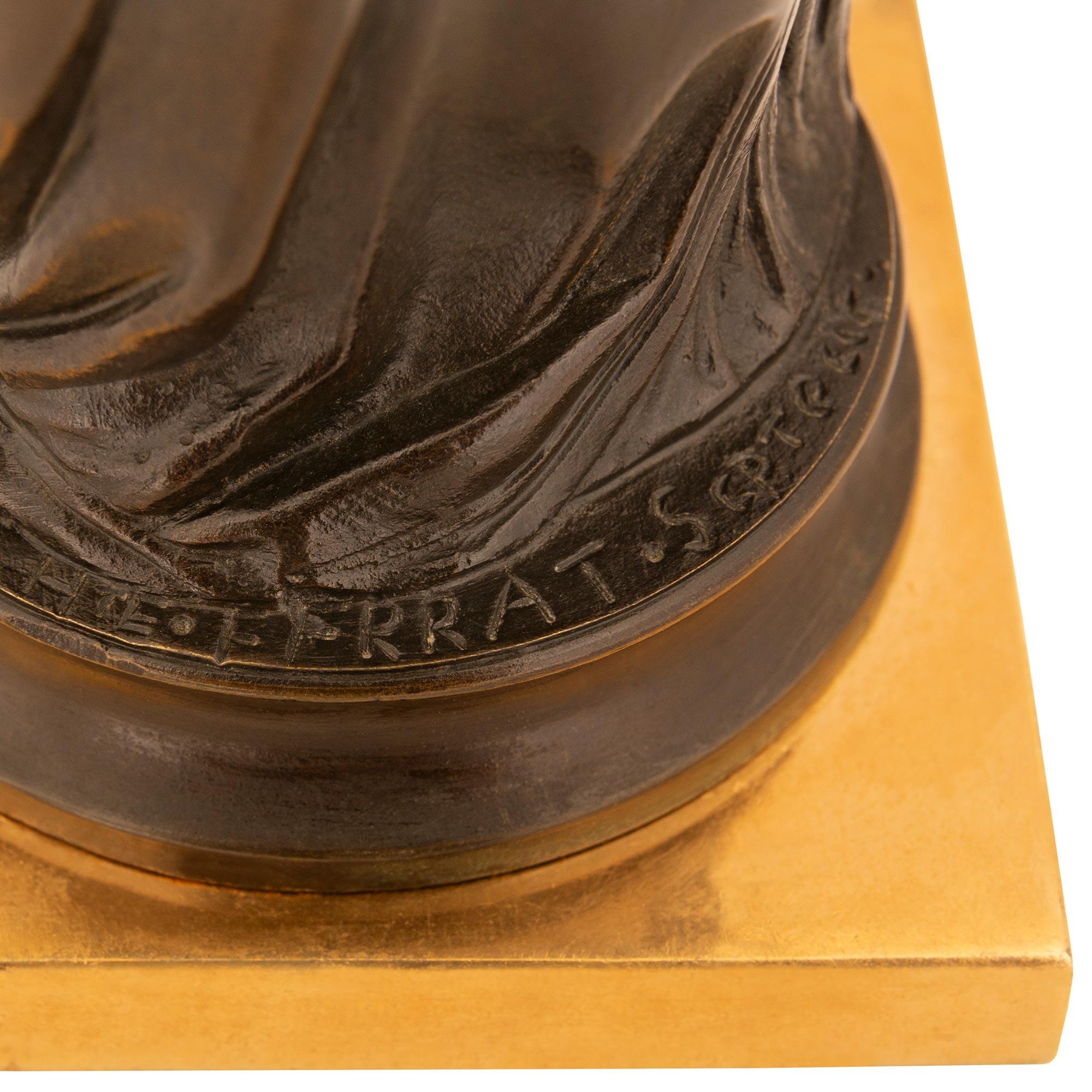 Coppia di statue firmate in bronzo patinato del XIX secolo francese in vendita 3