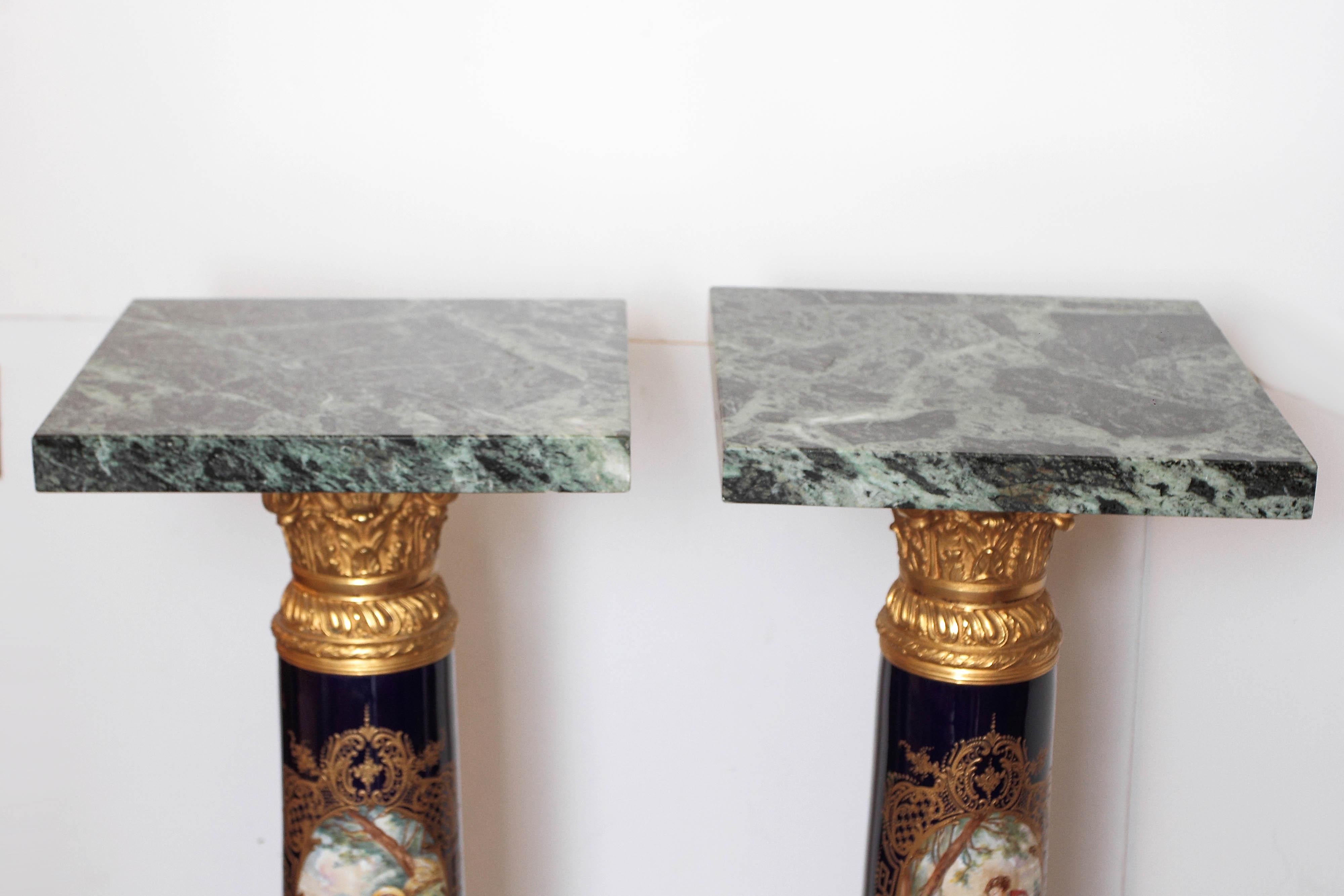 Pair of French 19th Century Porcelain Serves Hand-Painted Pedestals For Sale 2