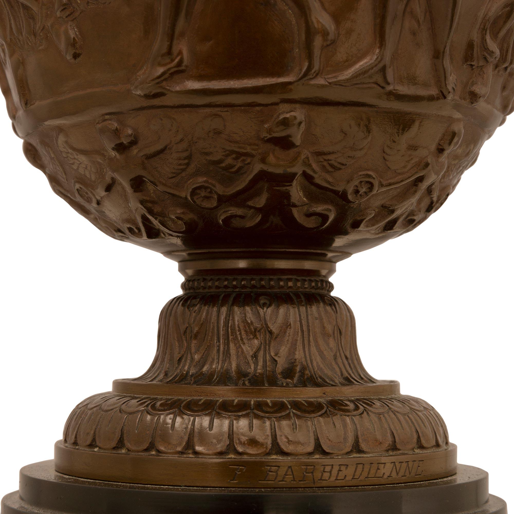 Paire de lampes de style Renaissance du 19ème siècle en bronze et marbre en vente 1