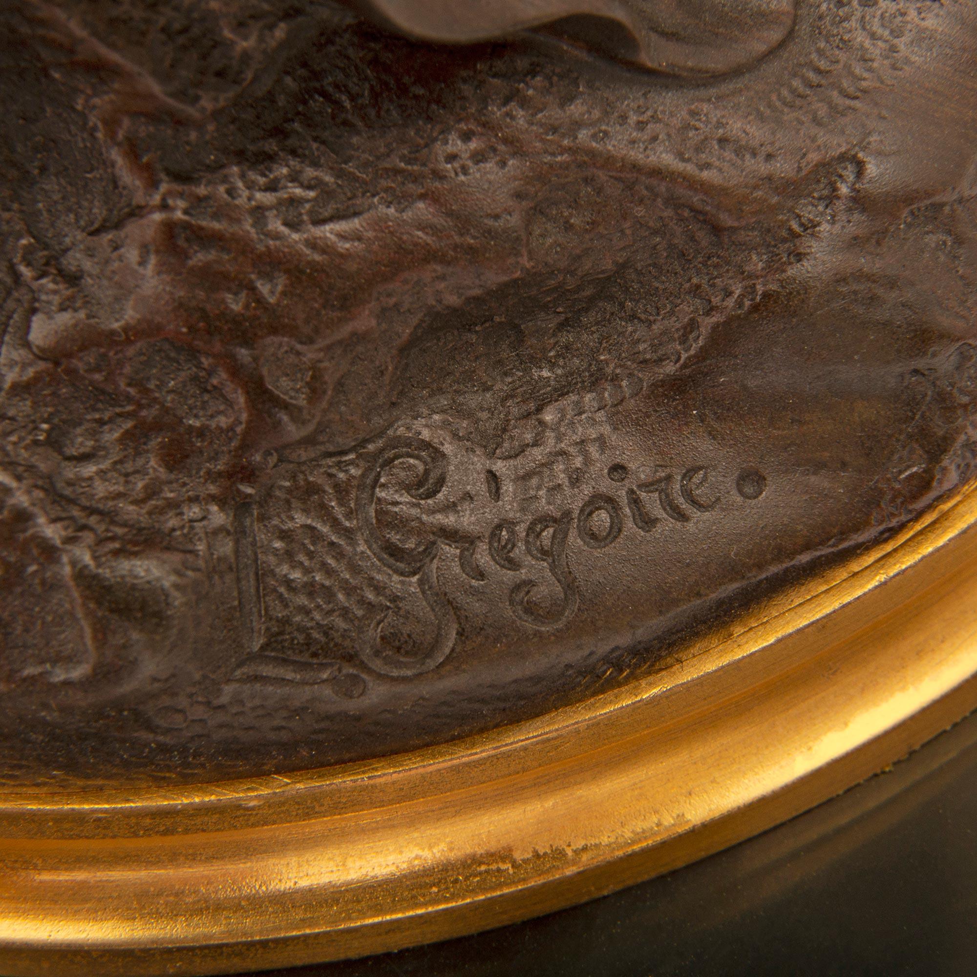 Paar französische Renaissance-Kandelaber aus Bronze, Goldbronze und Marmor aus dem 19. Jahrhundert im Angebot 7