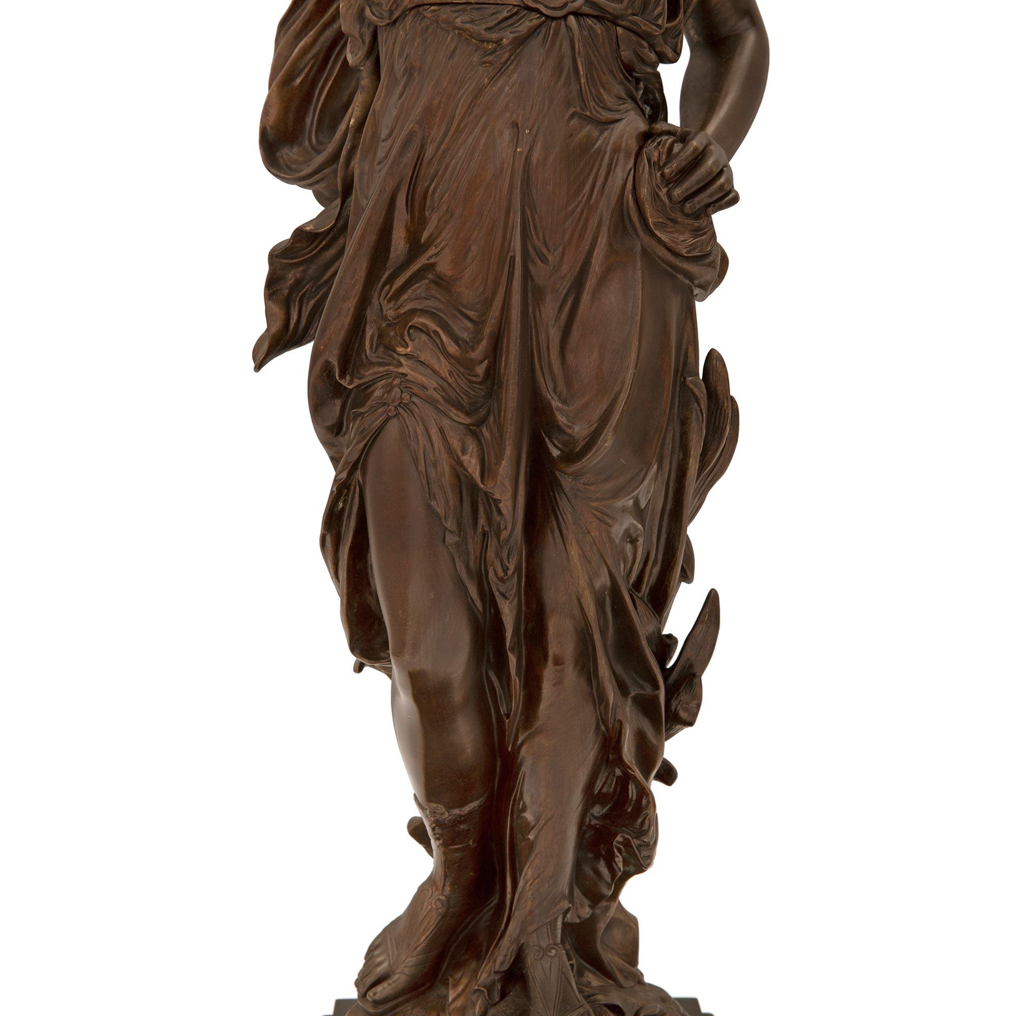 Paar französische Renaissance-Kandelaber aus Bronze, Goldbronze und Marmor aus dem 19. Jahrhundert im Angebot 4