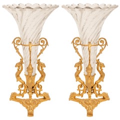 Paire de vases de style Renaissance du 19ème siècle en ormolu et cristal