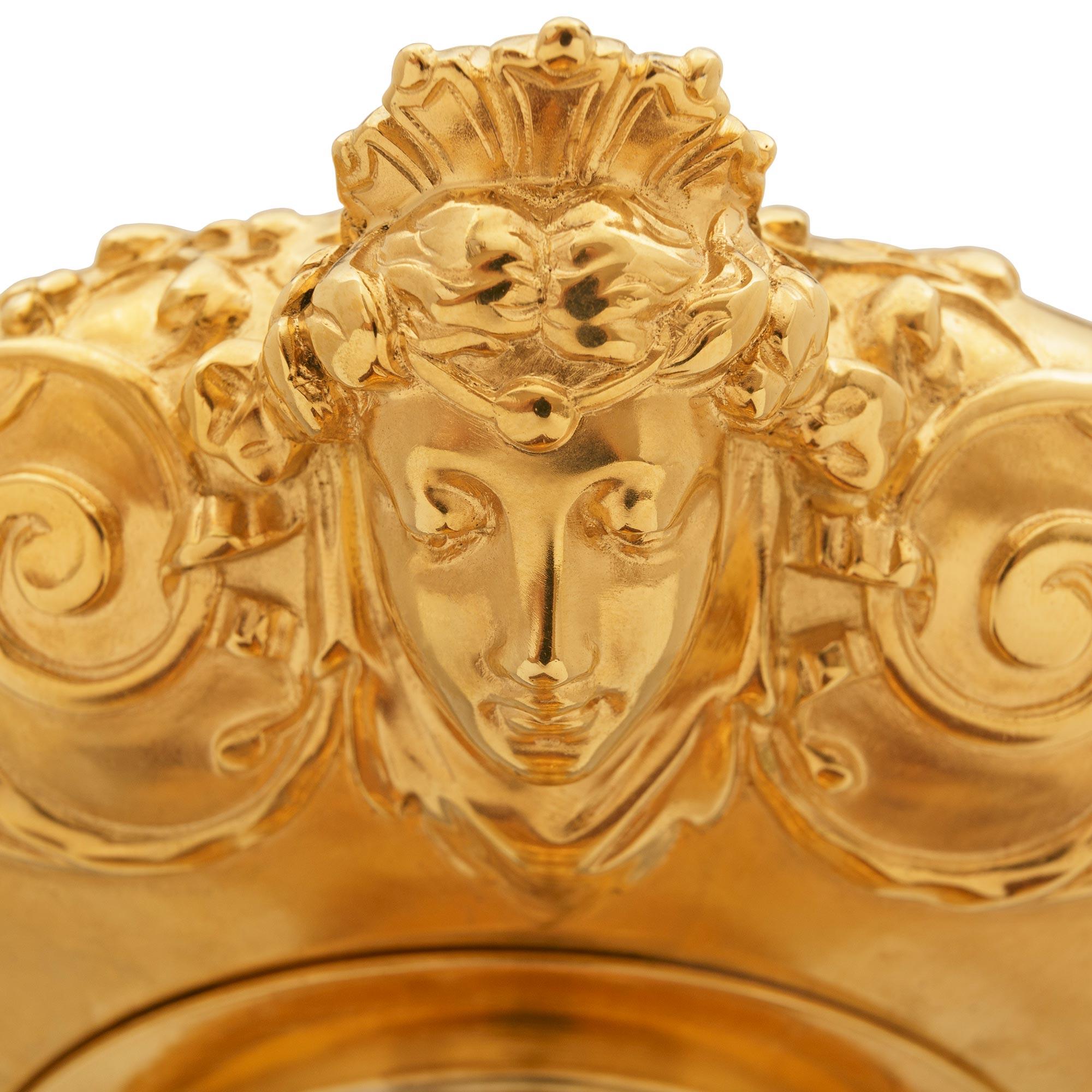 coppia di lampade rinascimentali francesi del XIX secolo in marmo Ormolu e Griotte In condizioni buone in vendita a West Palm Beach, FL