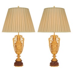 Paire de lampes de style Renaissance française du 19ème siècle en bronze doré et marbre
