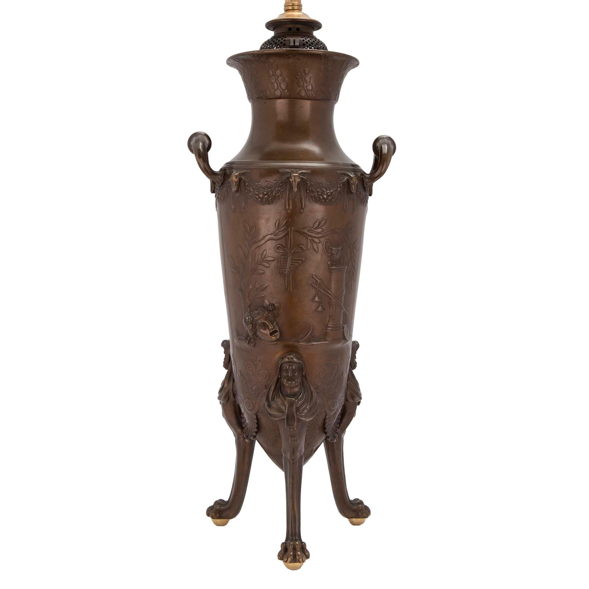 Pair of French 19th Century Renaissance St. Patinated Bronze Lamps For Sale 1