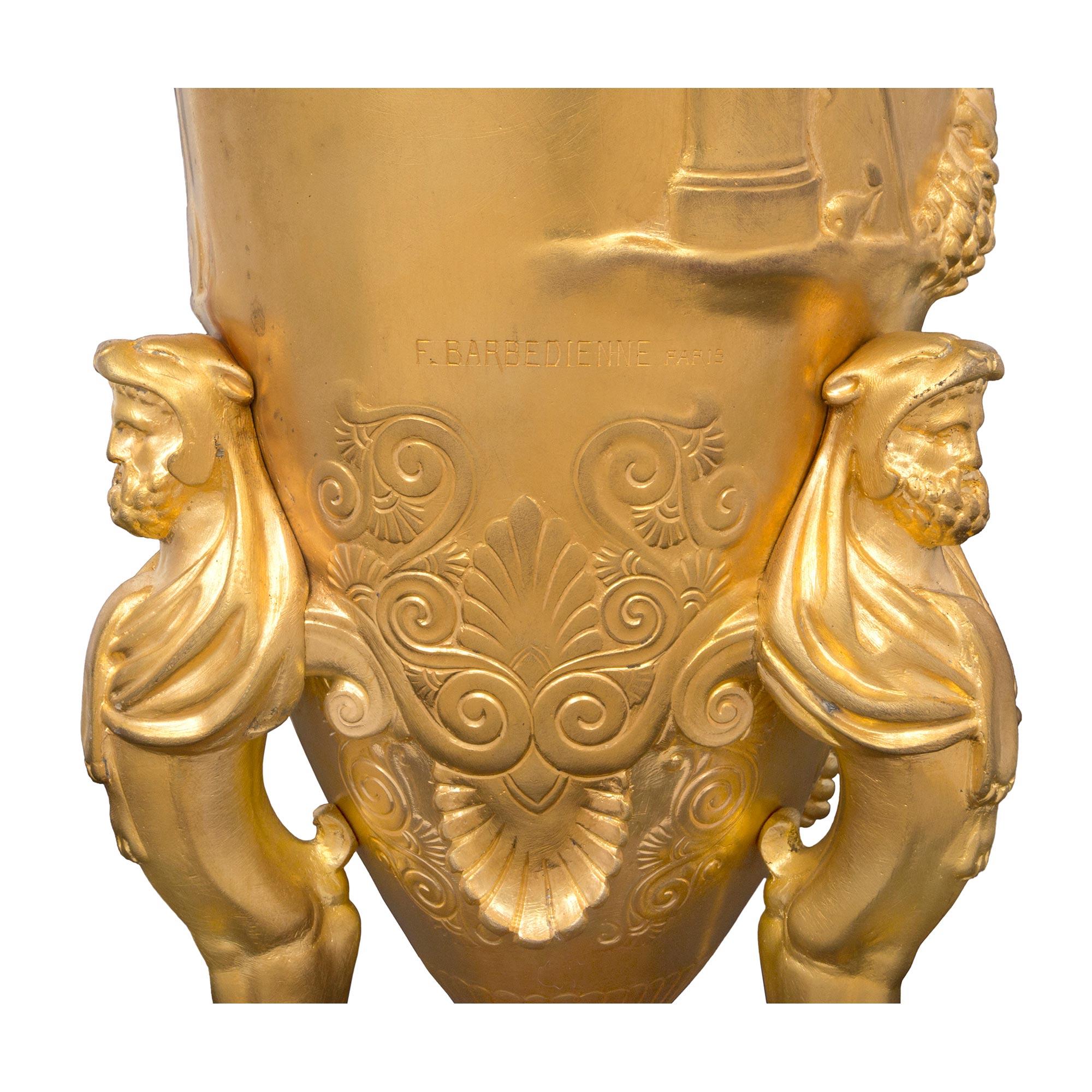Paire de lampes françaises de style Renaissance du 19ème siècle en marbre et bronze doré en vente 3