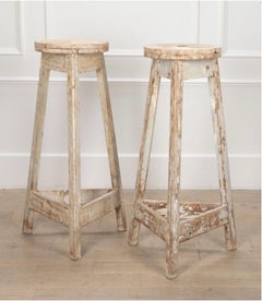 Paar französische Skulpturenständer aus dem 19. Jahrhundert