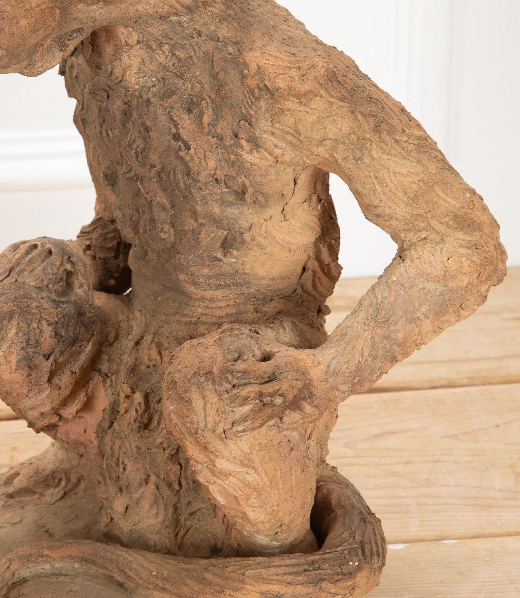 Pareja de monos franceses de terracota del siglo XIX en Bueno estado para la venta en Gloucestershire, GB