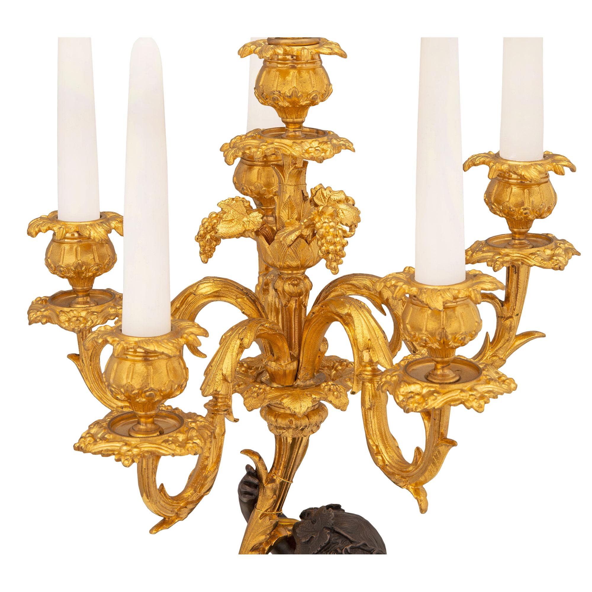 Pair of French 19th Century White Carrara Marble, Ormolu and Bronze Lamps In Good Condition For Sale In West Palm Beach, FL