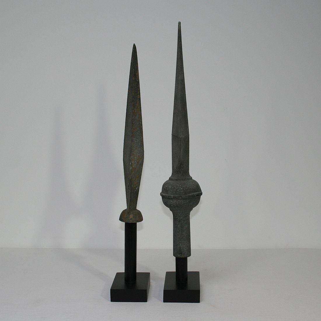 Pair of French 19th Century Zinc Roof Finials In Good Condition In Buisson, FR