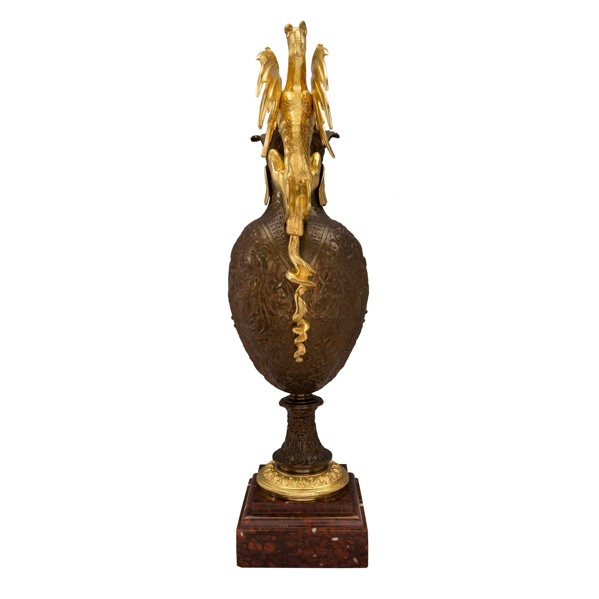 Francese pair of French 19th Renaissance st. Ormolu, patinated Bronze and Marble ewers in vendita