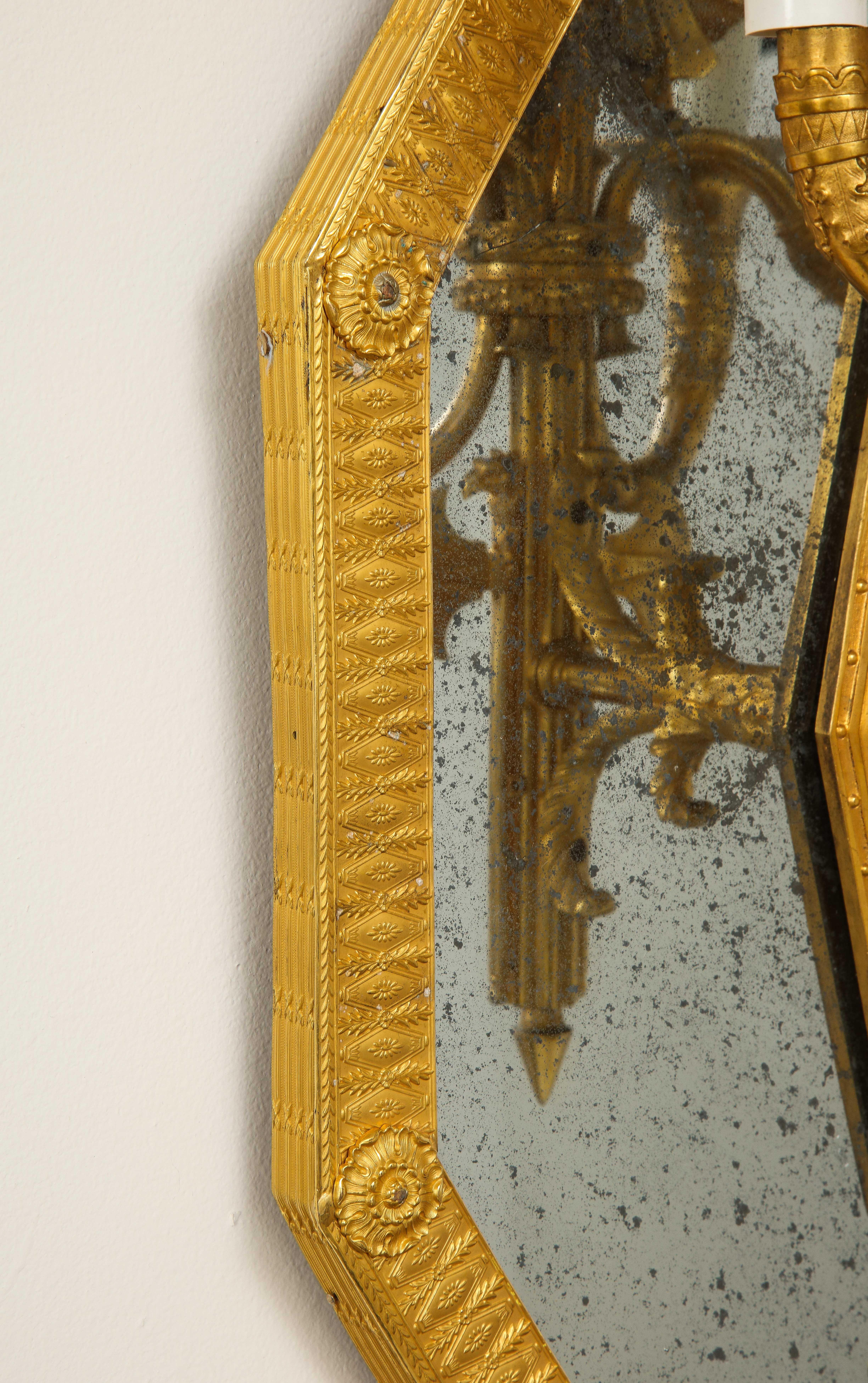 Coppia di lampade a specchio a 5 bracci in bronzo dorato del 1° Impero francese. a 5 bracci con specchi, Att. Thomire in vendita 10