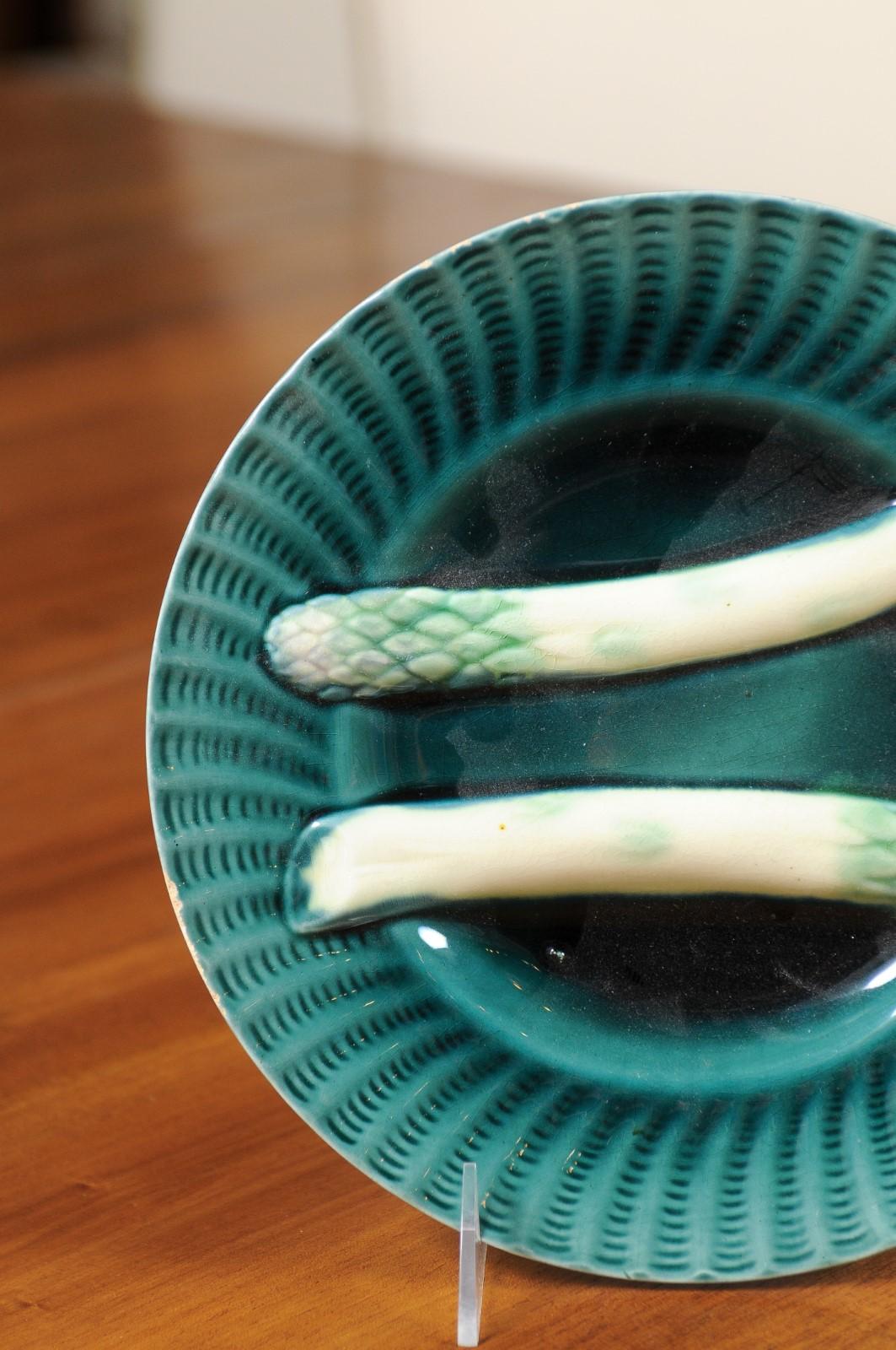 Pair of French 20th Century Asparagus Plates with Aqua Color and Rippled Accents For Sale 7