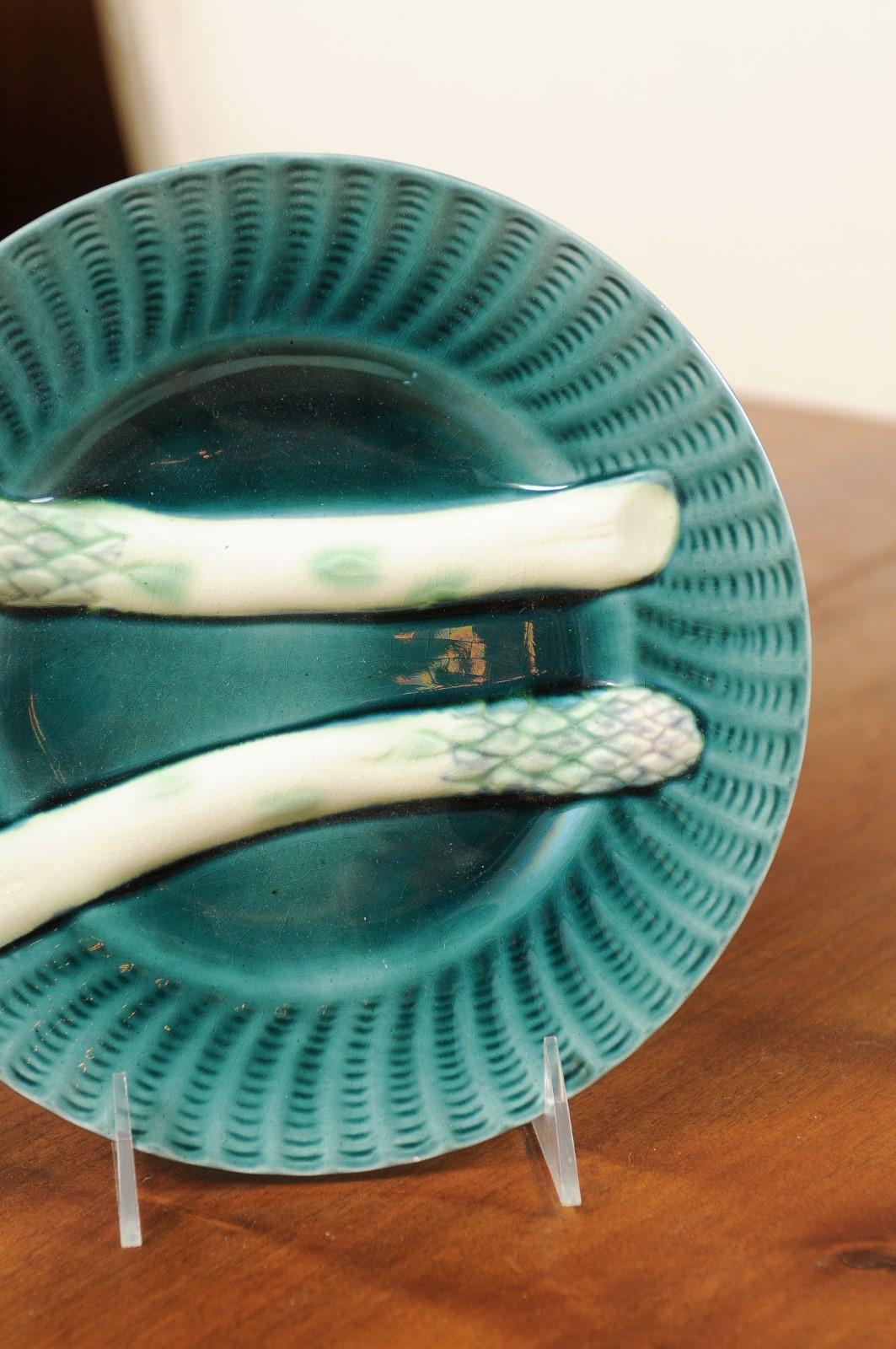 Pair of French 20th Century Asparagus Plates with Aqua Color and Rippled Accents For Sale 9