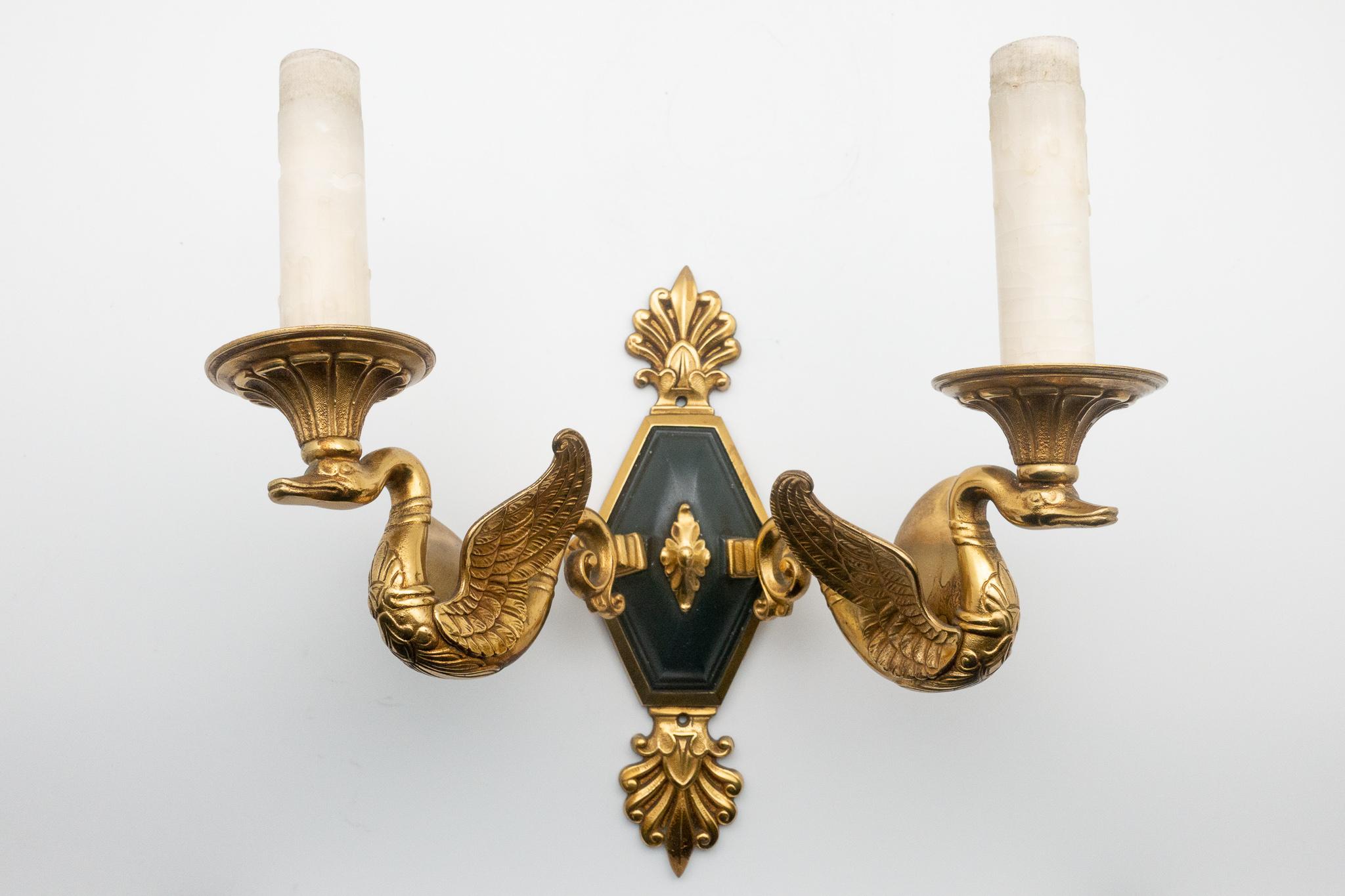 Pair of French 1940s Bronze Empire Style Swan Light Sconces In Good Condition In New York, NY