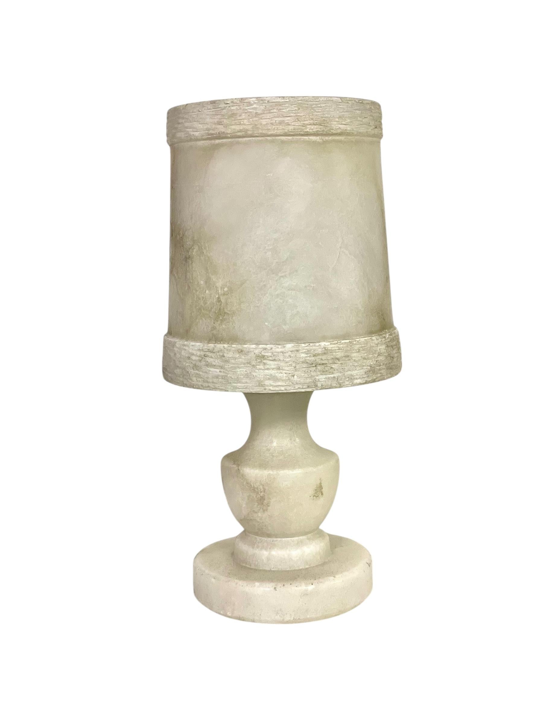 19th Century Pair of French Alabaster Table Lamps, Circa 1890 For Sale