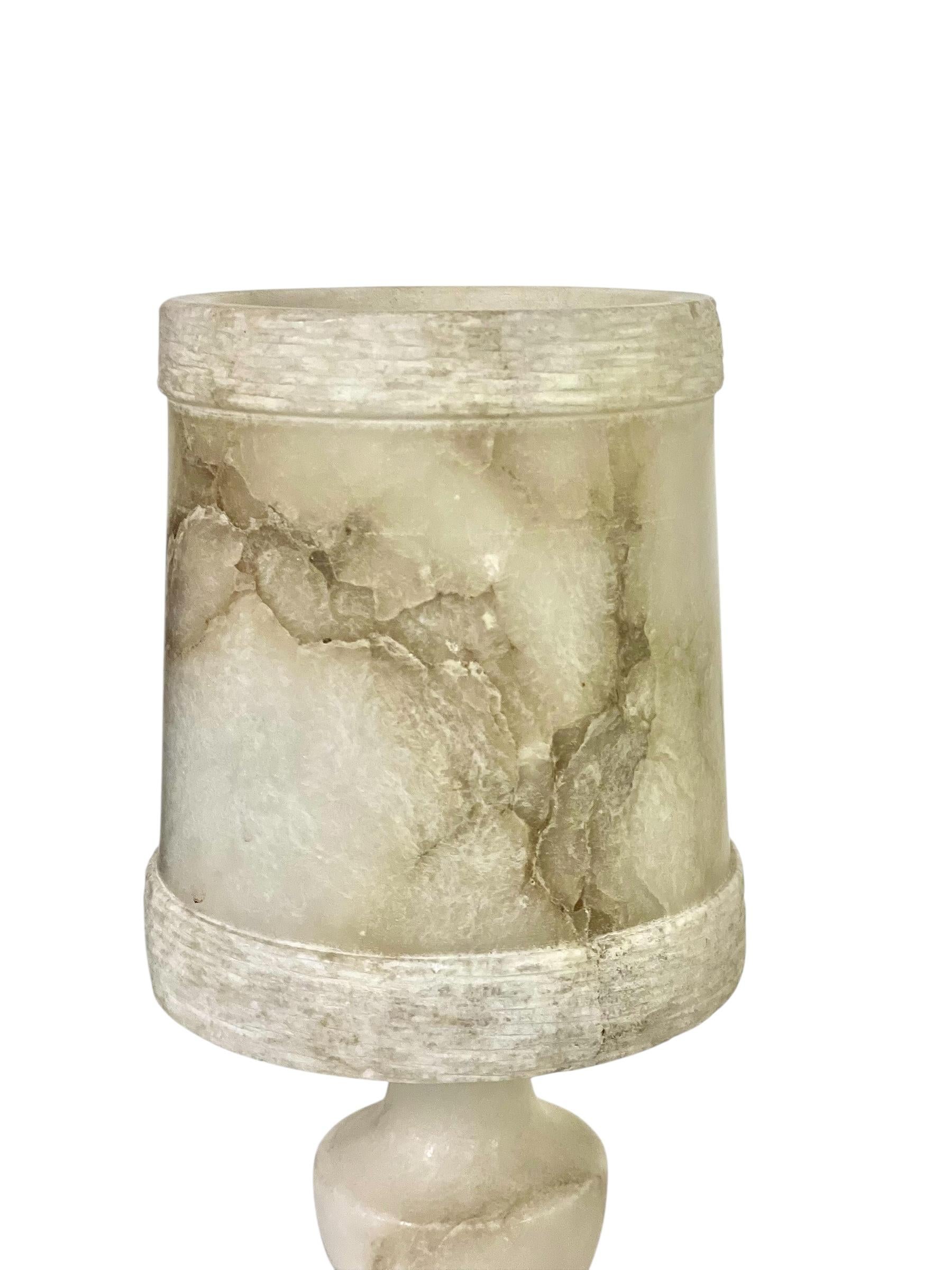 Pair of French Alabaster Table Lamps, Circa 1890 For Sale 1