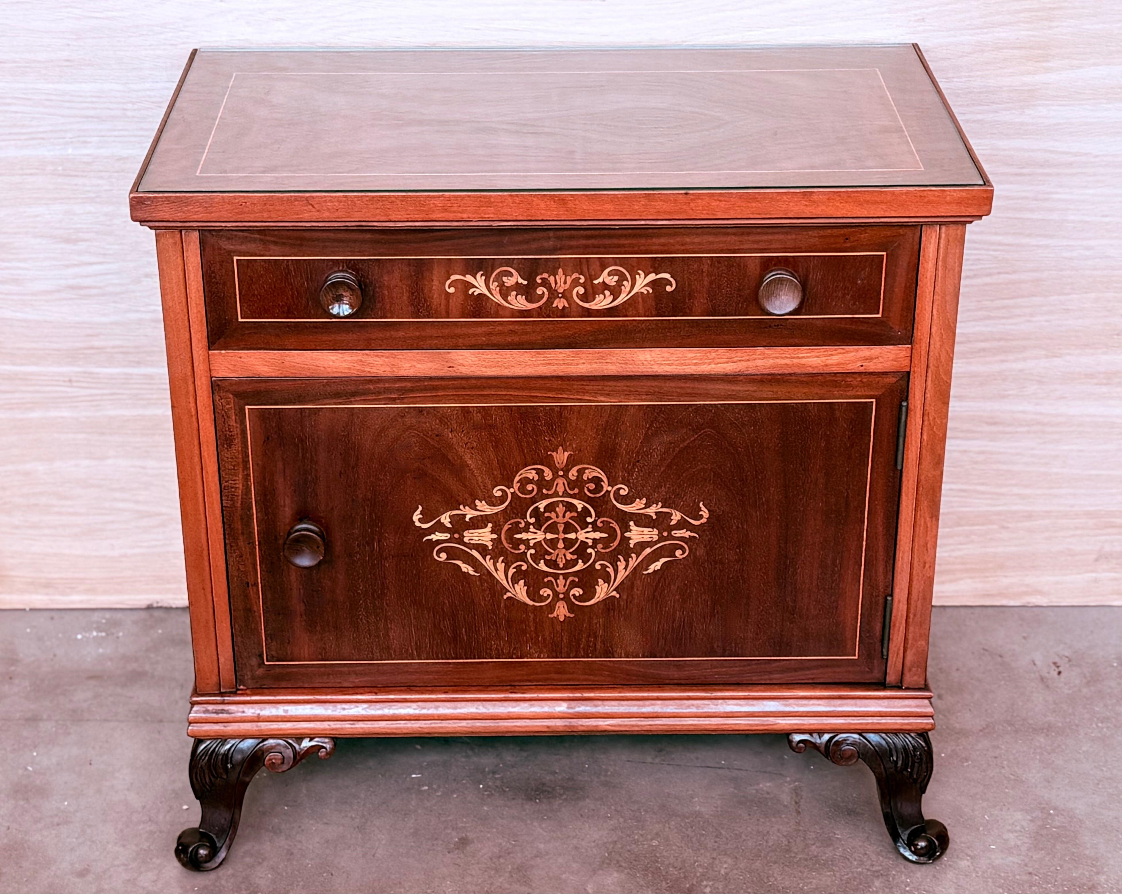 Français Paire de tables de chevet en marqueterie d'époque française, vers 1890 en vente