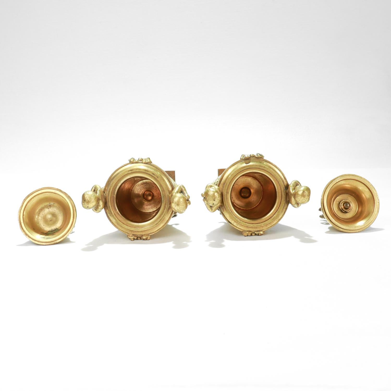 Coppia di cassolette dorate in bronzo dorato di dimensioni da armadio francesi in vendita 6