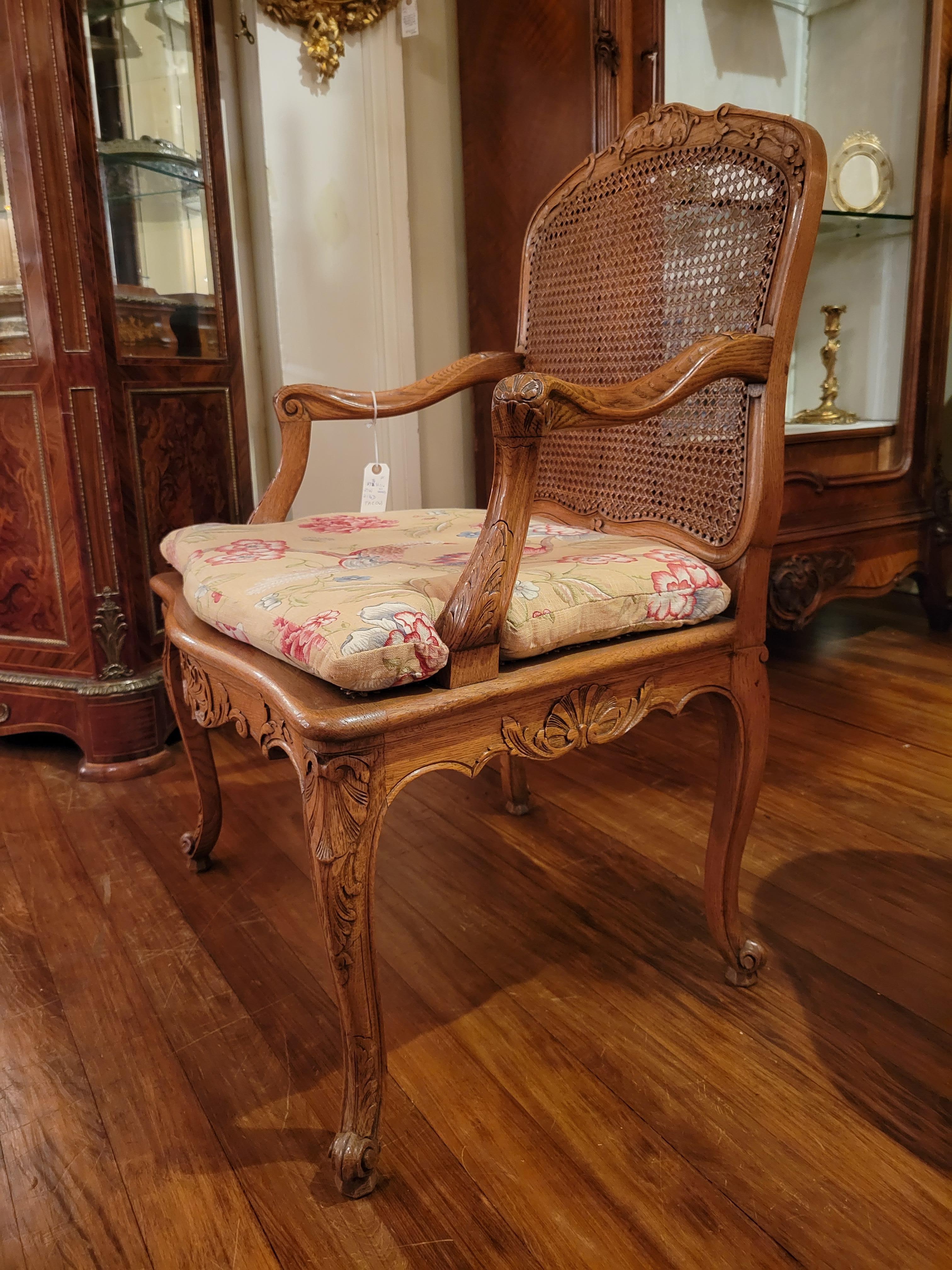 20th Century Pair of French Antique Carved Elm Armchairs, circa 1910-1920 For Sale