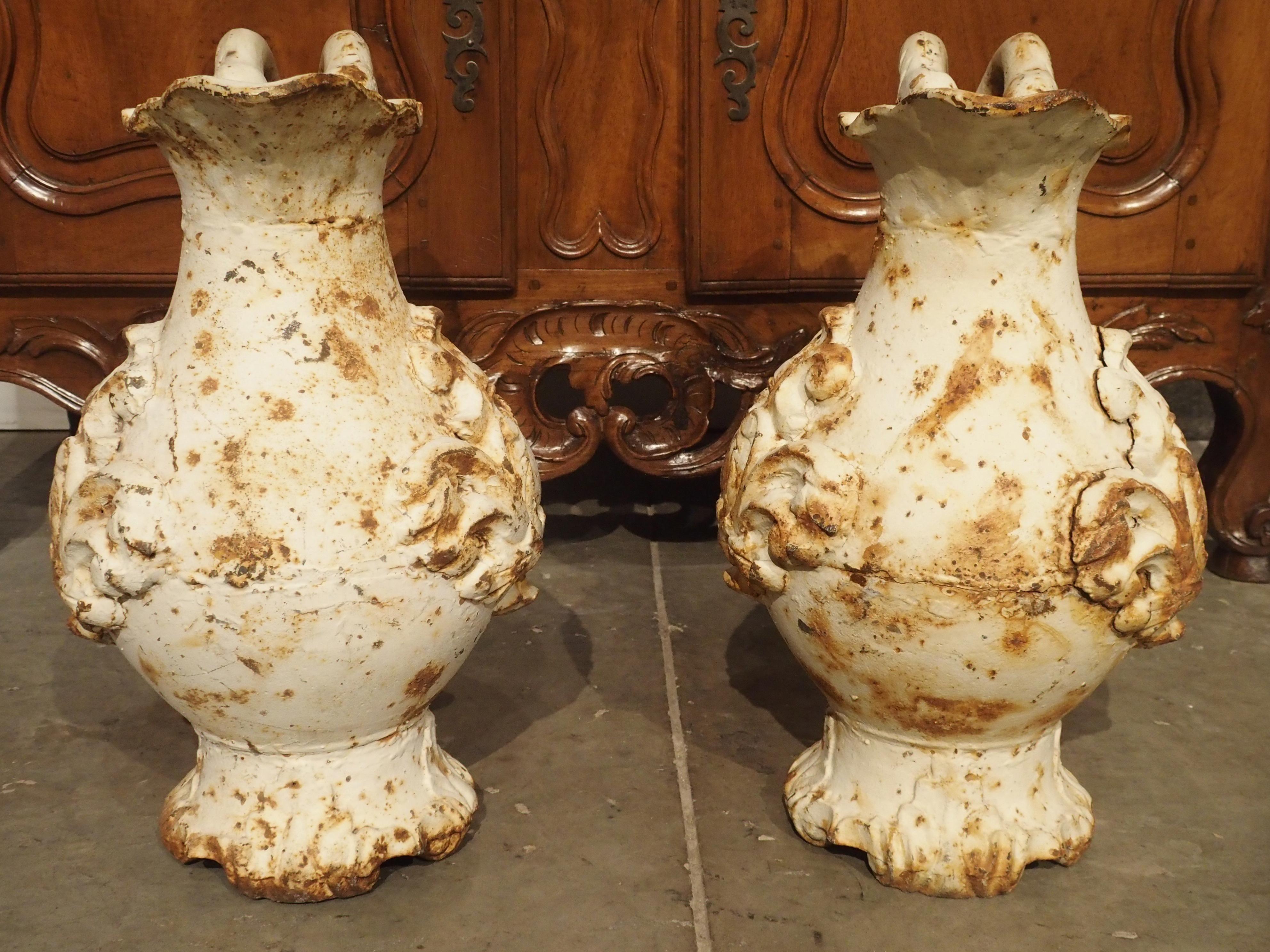 Pair of French Antique Cast Iron Pitchers In Good Condition In Dallas, TX