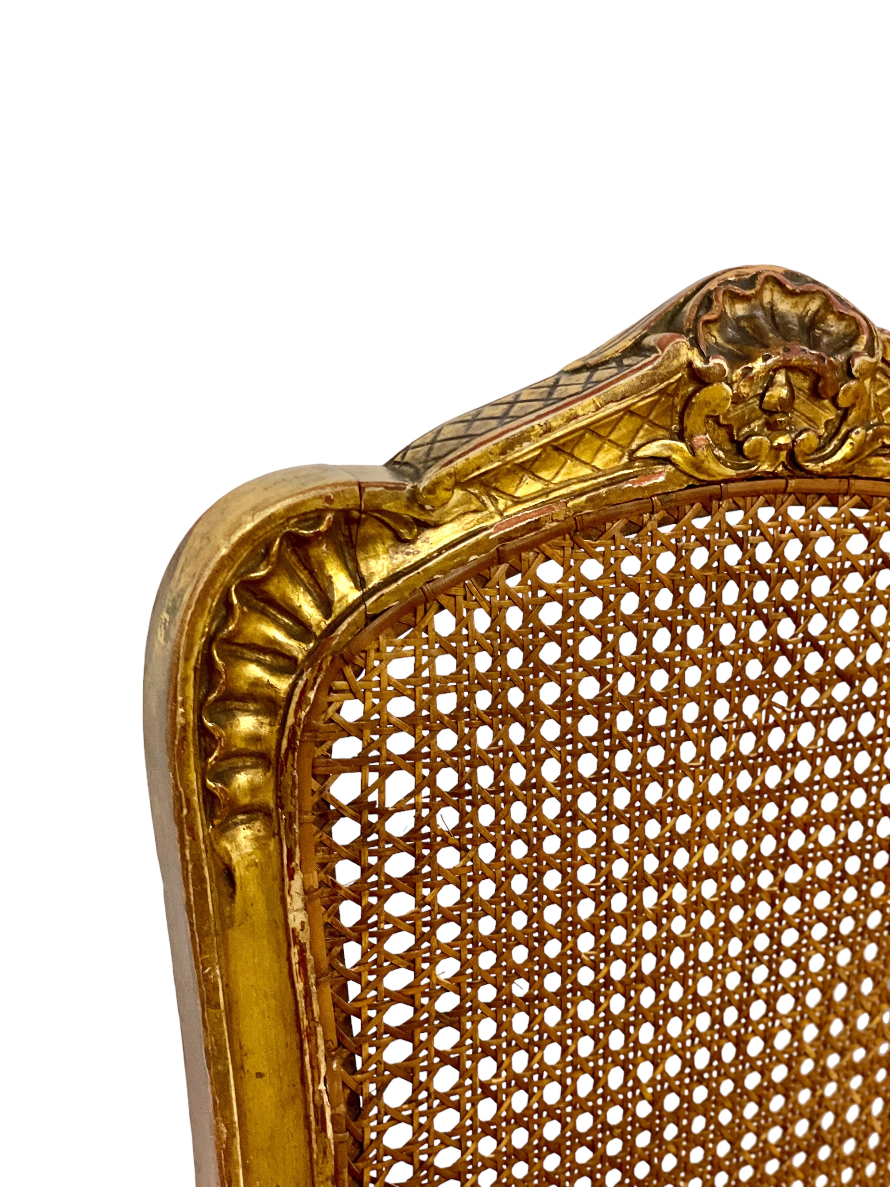 XIXe siècle Paire de chaises d'appoint en bois doré d'époque française en vente