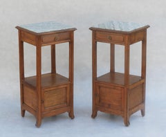 Coppia di comodini o armadietti da letto antichi francesi in Oak e marmo, C1900