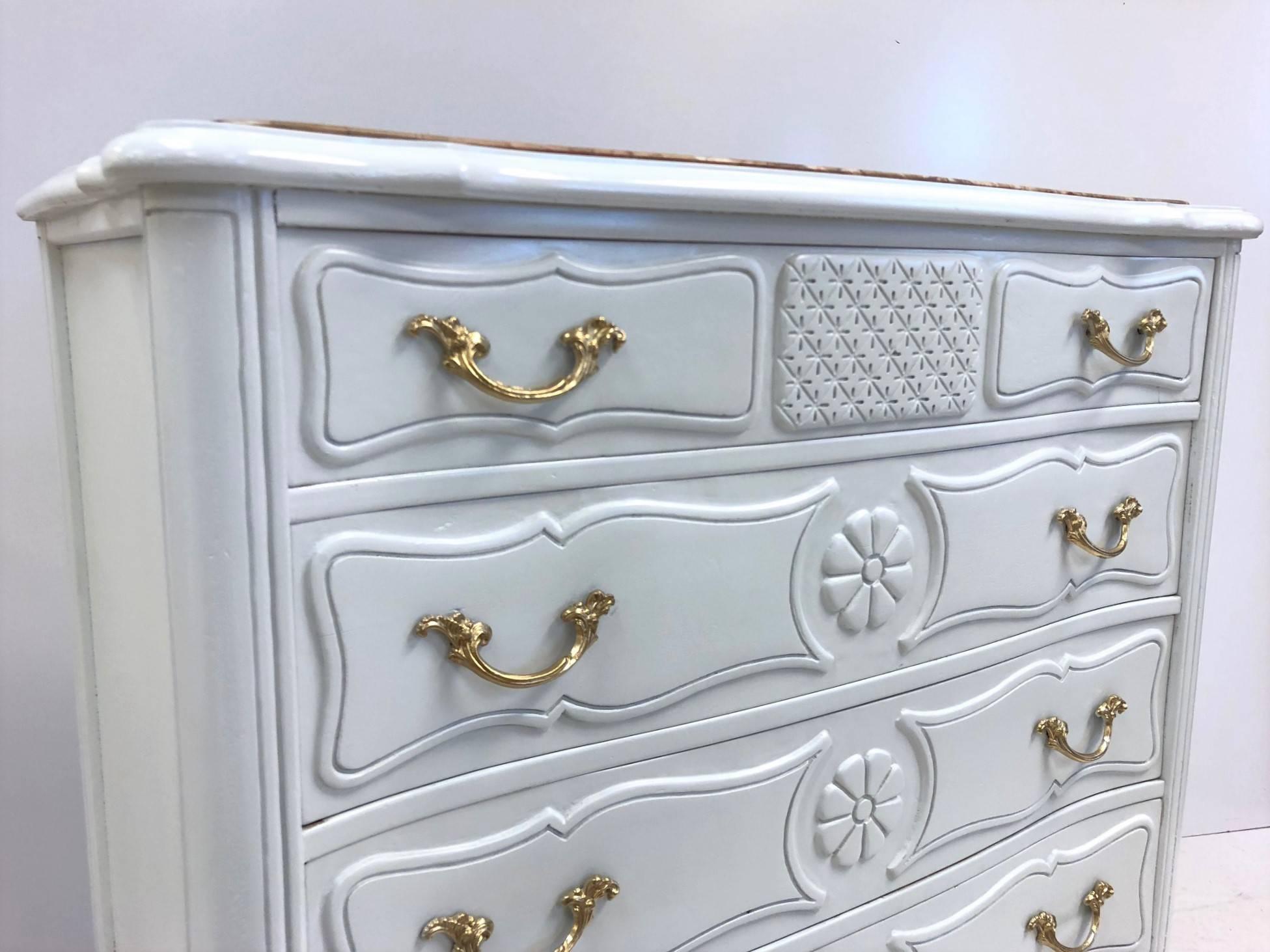 Pair of French Antique Style Marble-Top Chests In Good Condition For Sale In New York, NY