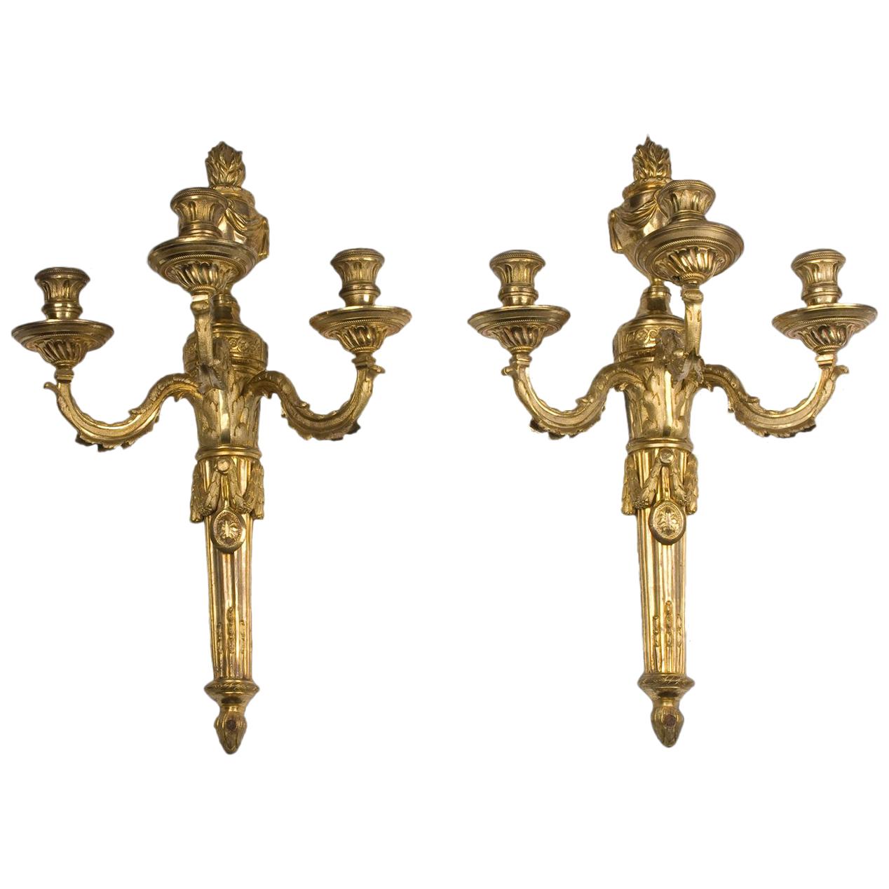 Pair of French Appliques in ormolu Louis XVI, 18th Century For Sale