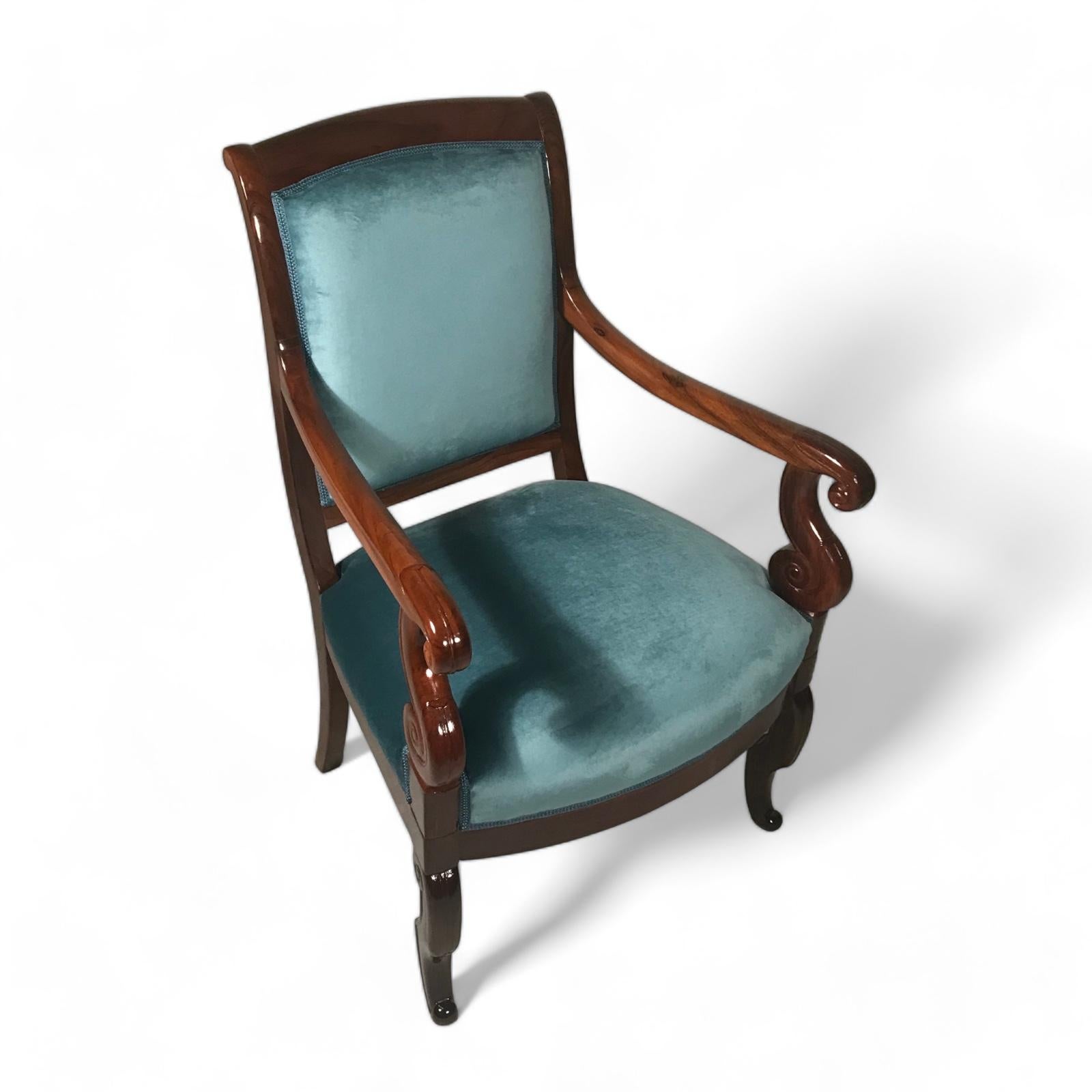 Pair of French Armchairs, 1830, Walnut In Good Condition For Sale In Leimen, DE