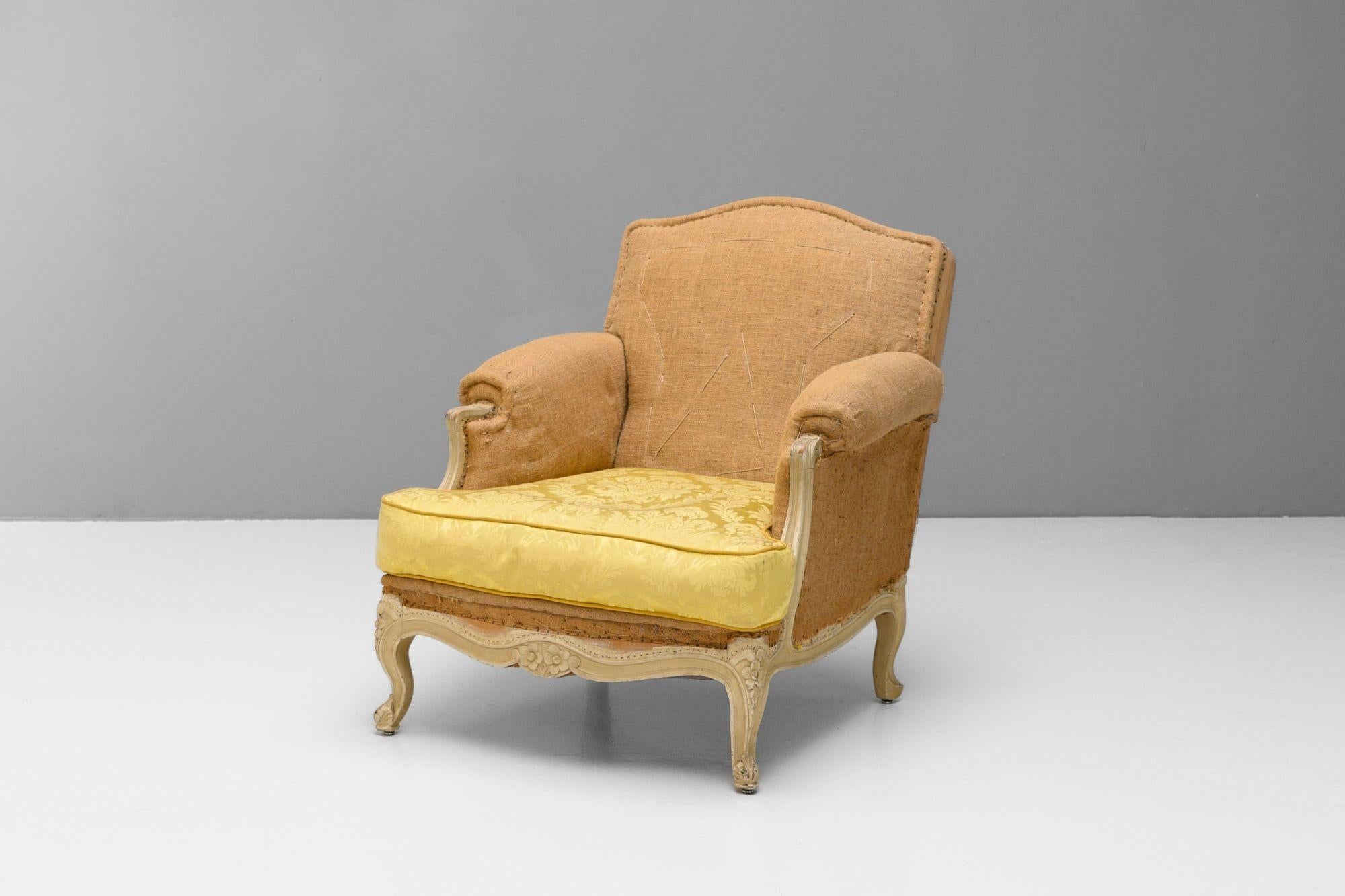 Pair of French Armchairs Bon état - En vente à London, England
