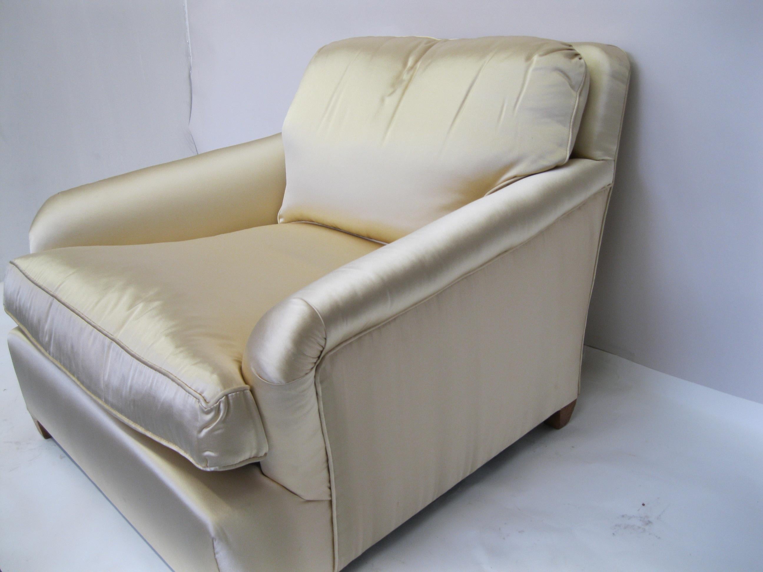 Mid-20th Century Pair of French Armchairs in Champagne Satin