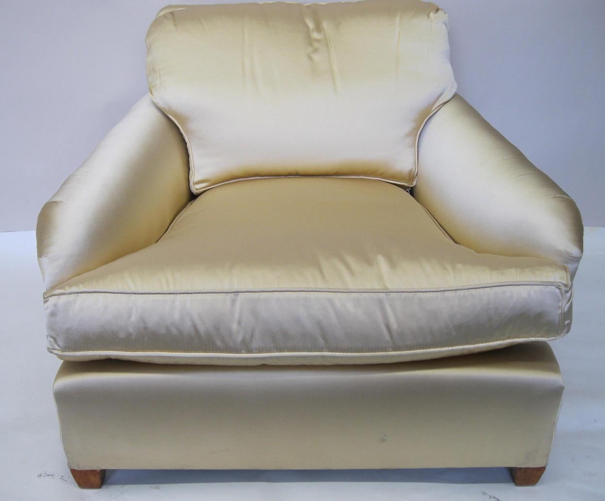 Pair of French Armchairs in Champagne Satin 1