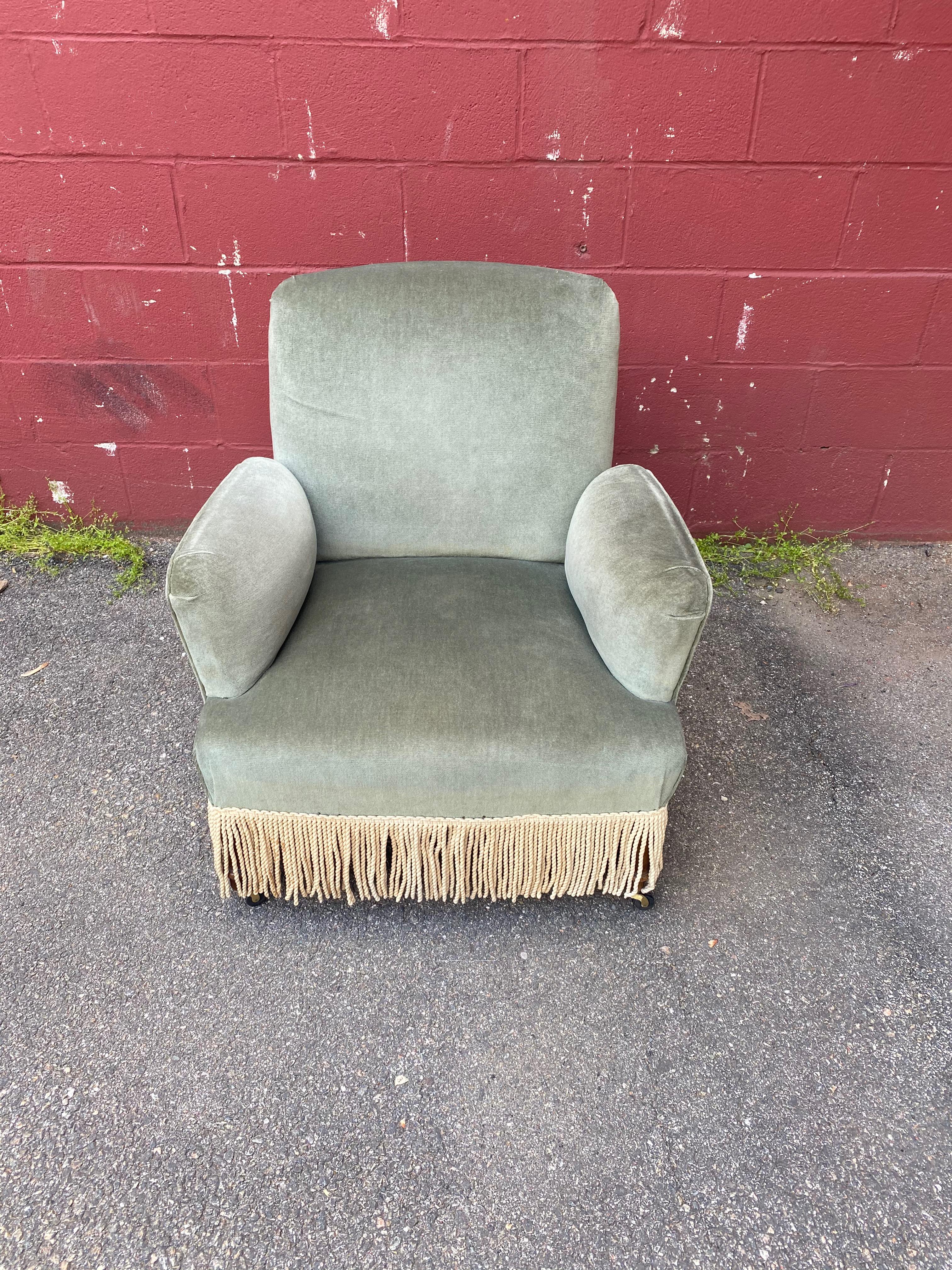 19th Century Pair of French Armchairs in Green Velvet