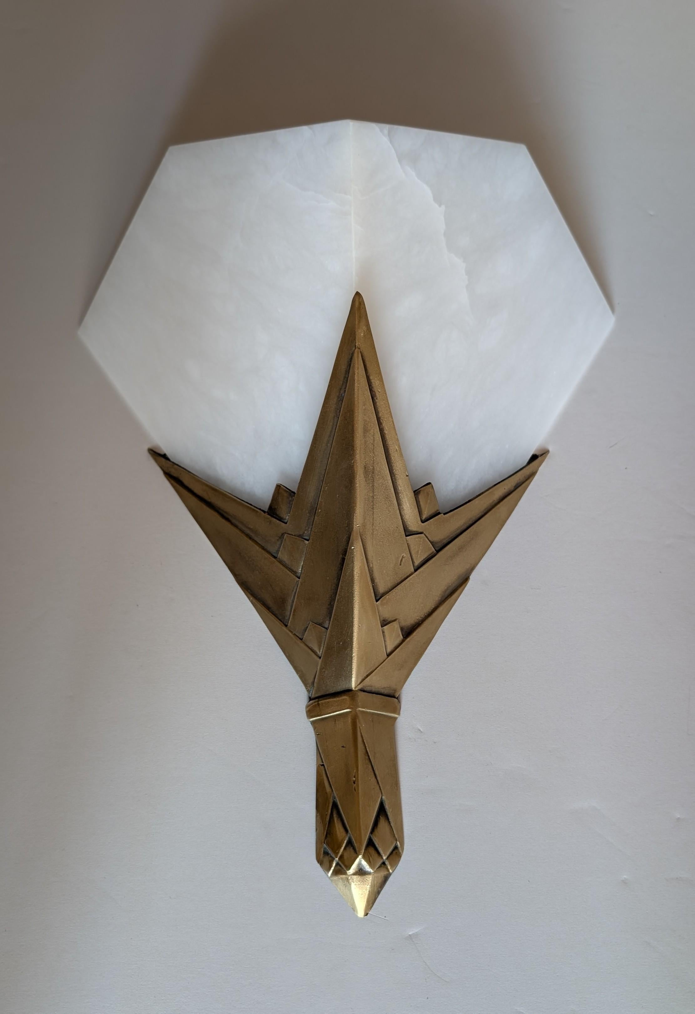 Art Déco Coppia di lampade in alabastro Art Deco francese in vendita