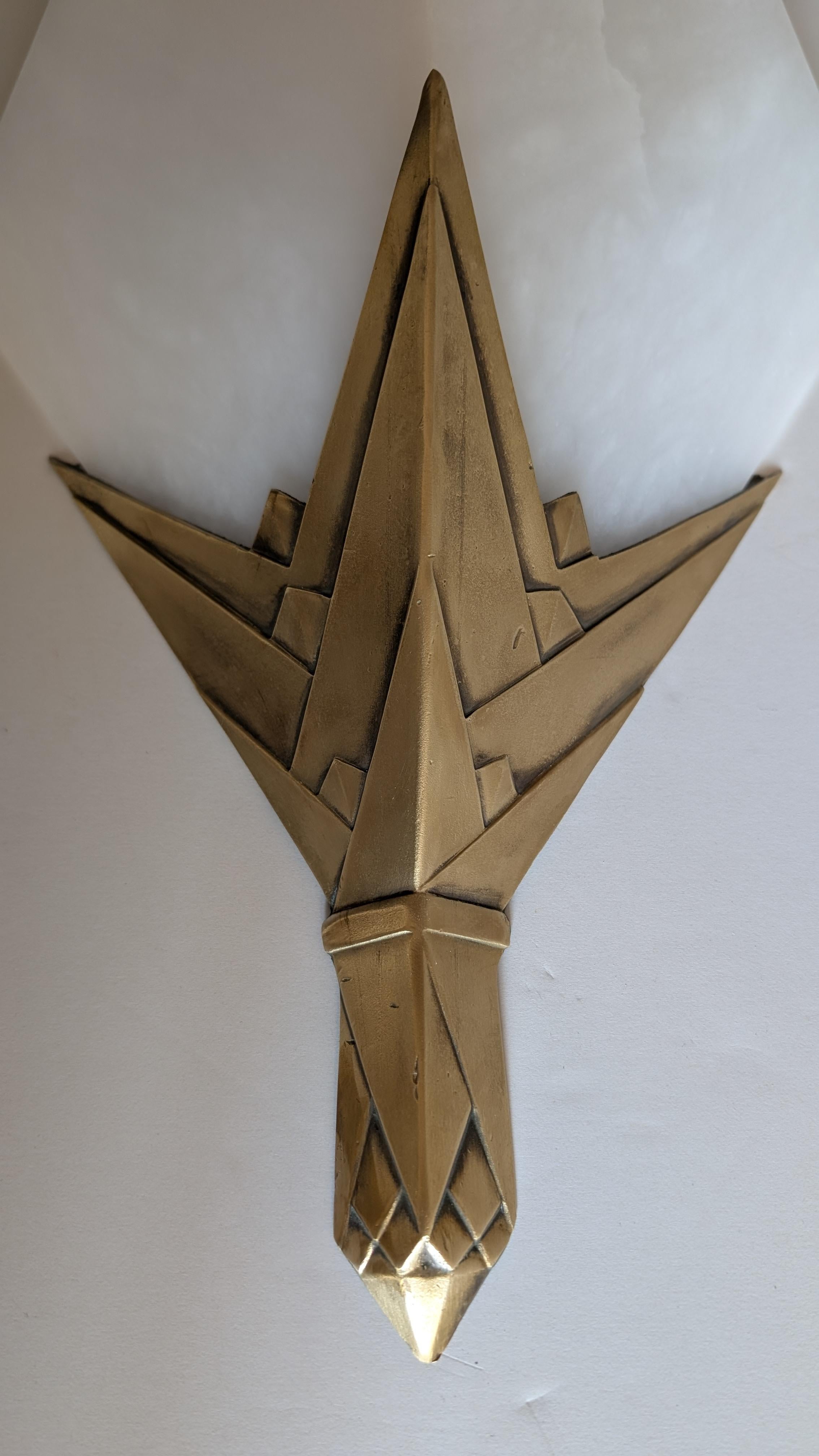 Francese Coppia di lampade in alabastro Art Deco francese in vendita