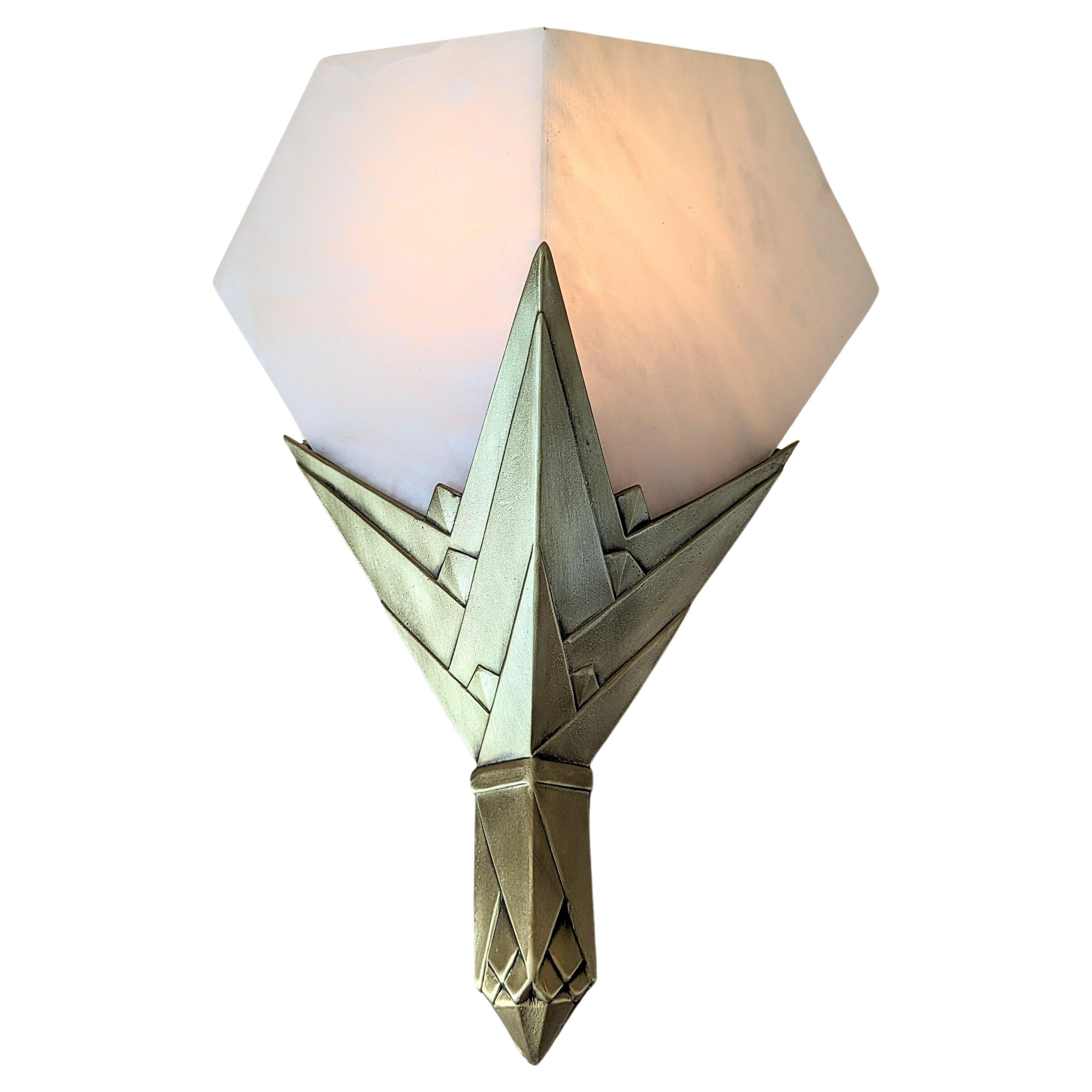 Pareja de candelabros franceses Art Decó de alabastro