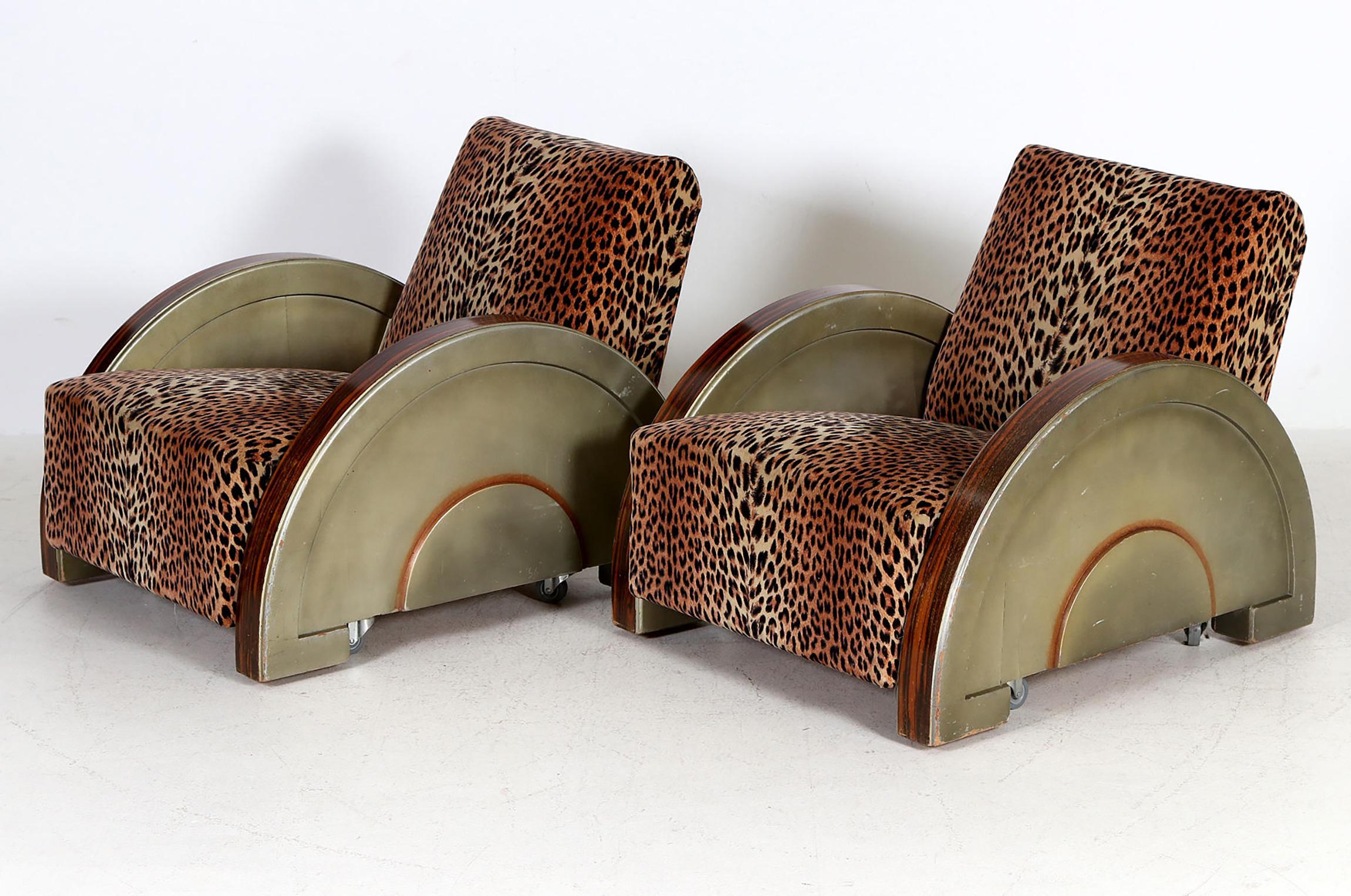 Mid-20th Century Pair of French Art Deco Armchairs For Sale