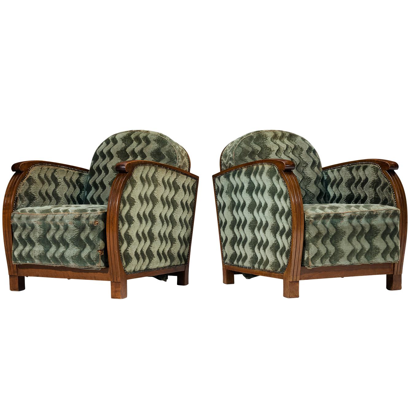 What is the difference between Art Deco and MCM?