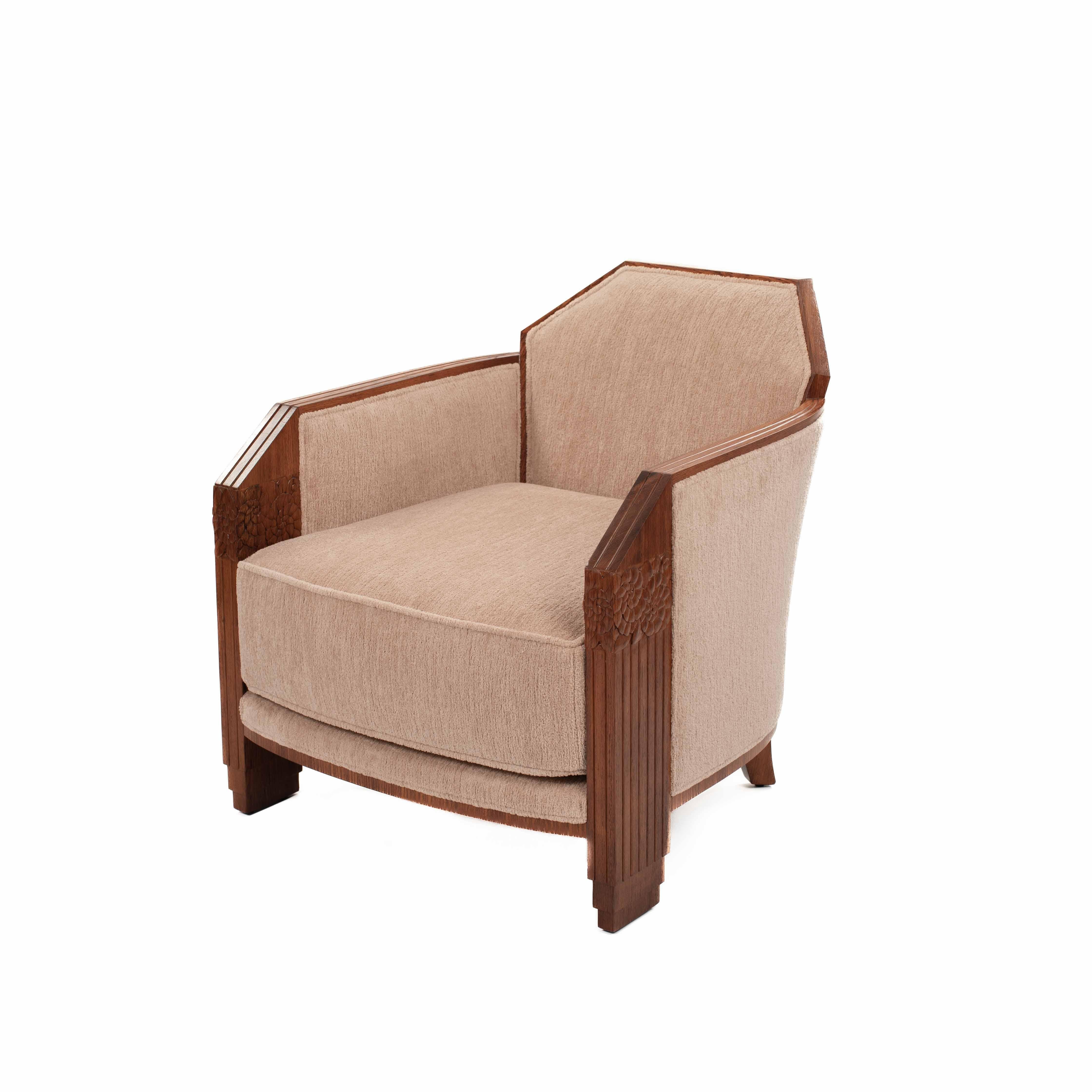 Chenille Pair of French Art Deco Armchairs in Solid Rosewood with Stylized Carvings 1920s For Sale