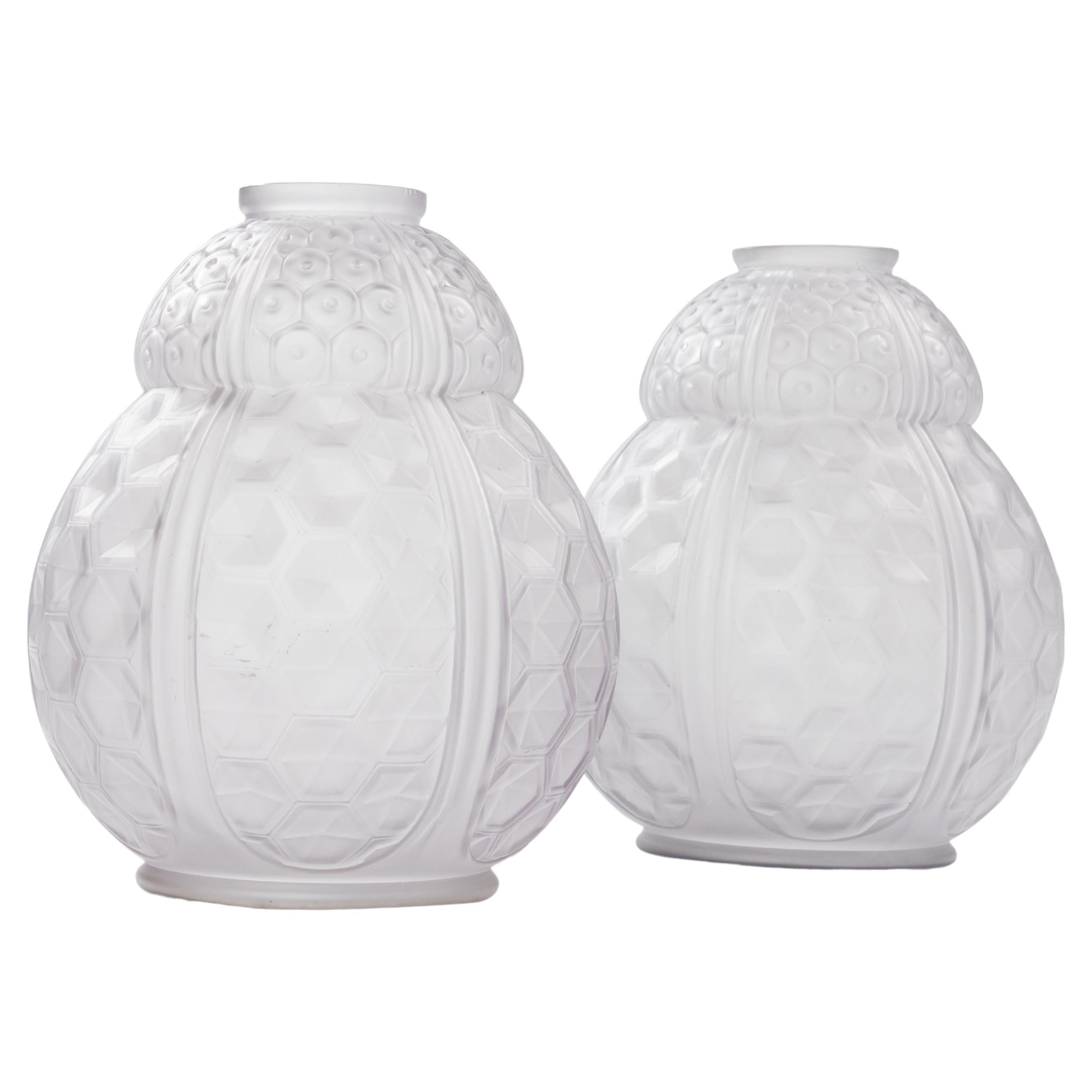 Pair of French Art Déco Art-Glass Vases in Geometric Design by Oreor, 1930s For Sale