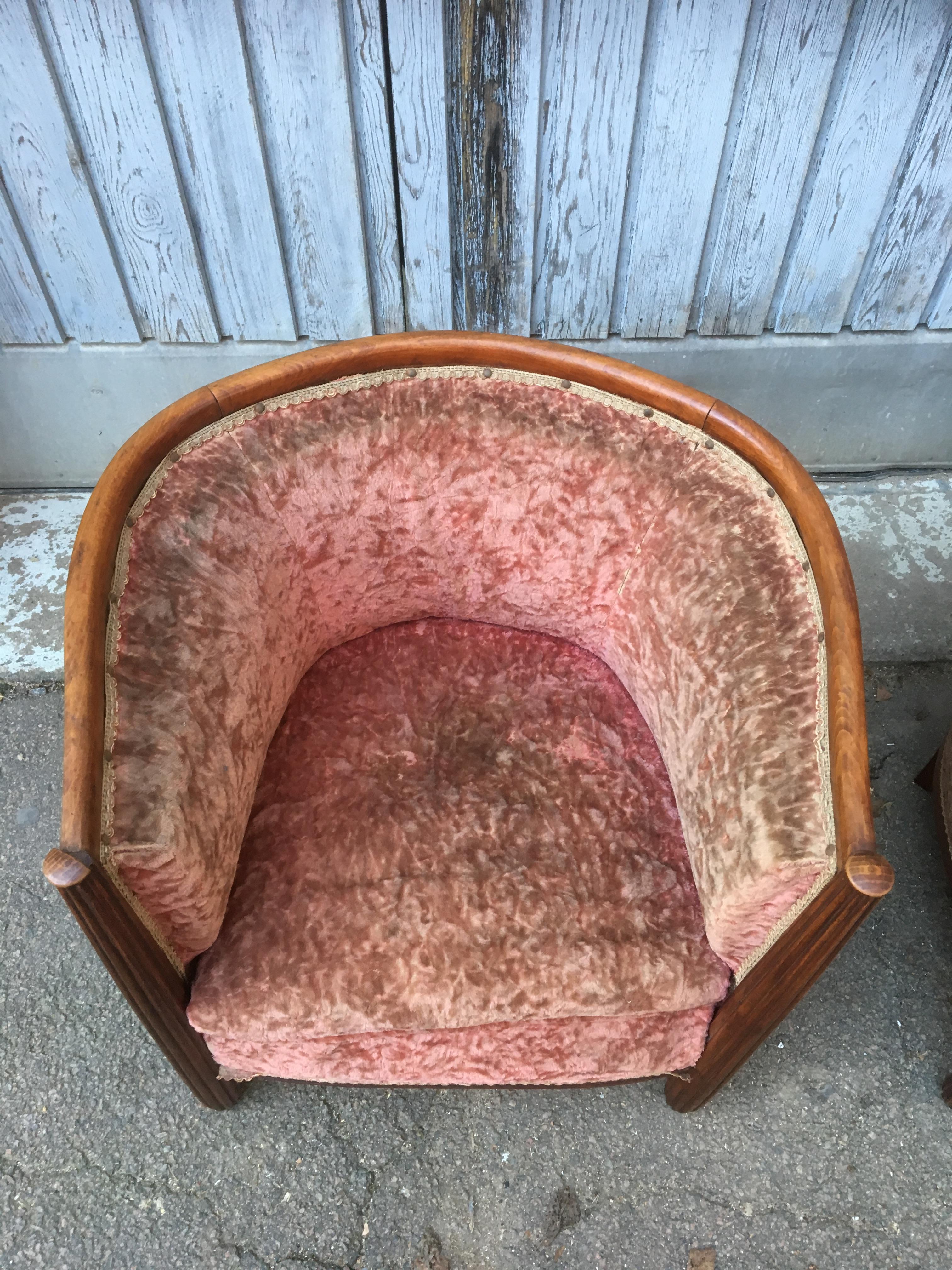 Pair of French Art Deco Barrel Club Chairs in Original Pink Velvet Fabric 3